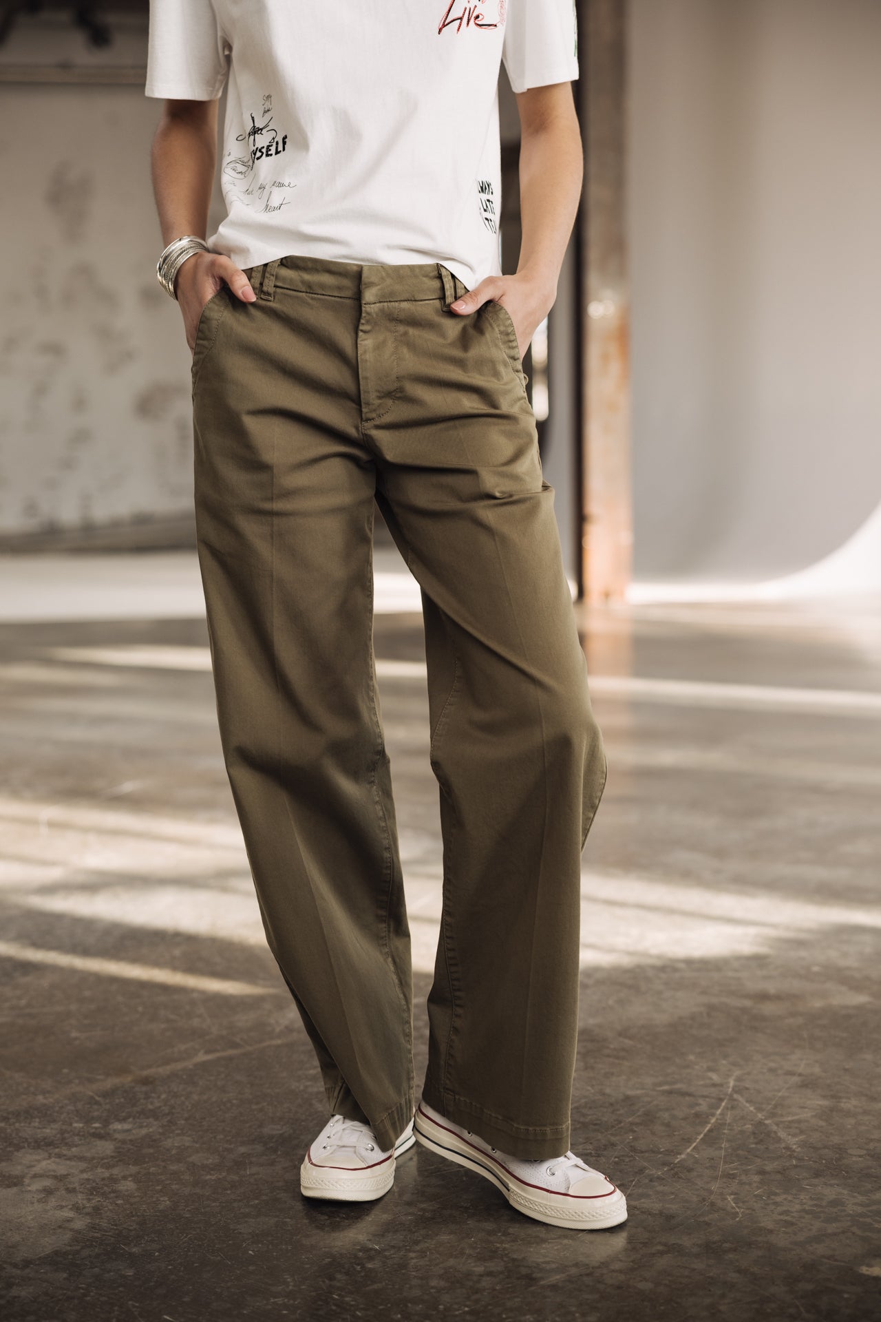 

Pantalon large Femme Nickie Felicita olive night | Freeman T. Porter