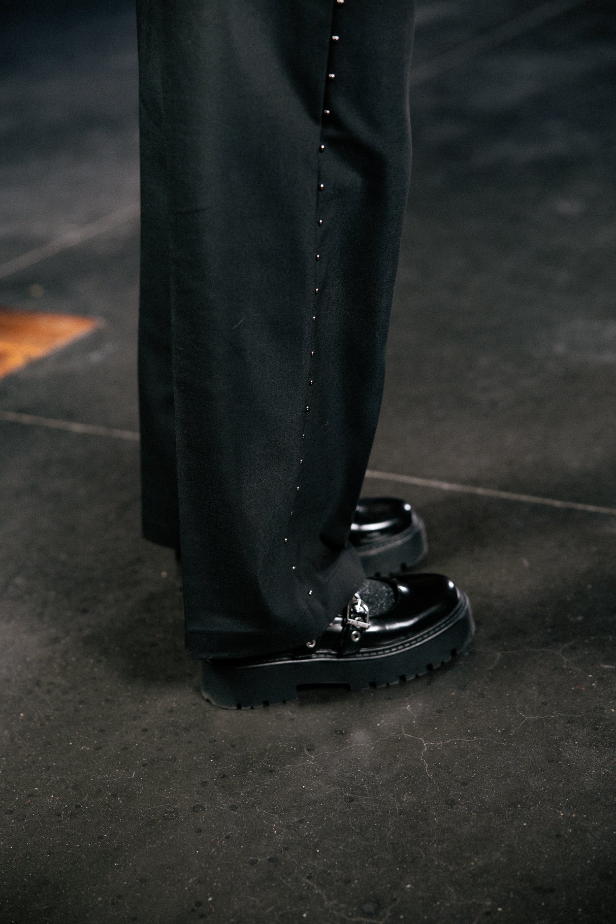 

Wide chino trousers Women Nickie Polyneo Studs black | Freeman T. Porter