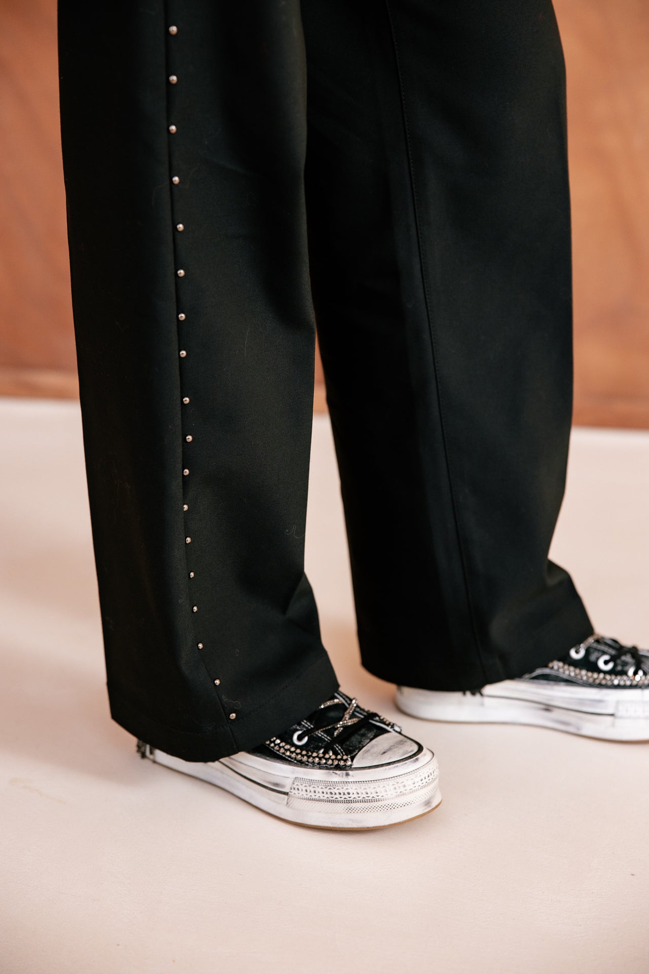 

Weite Chinohose Damen Nickie Polyneo Studs black | Freeman T. Porter