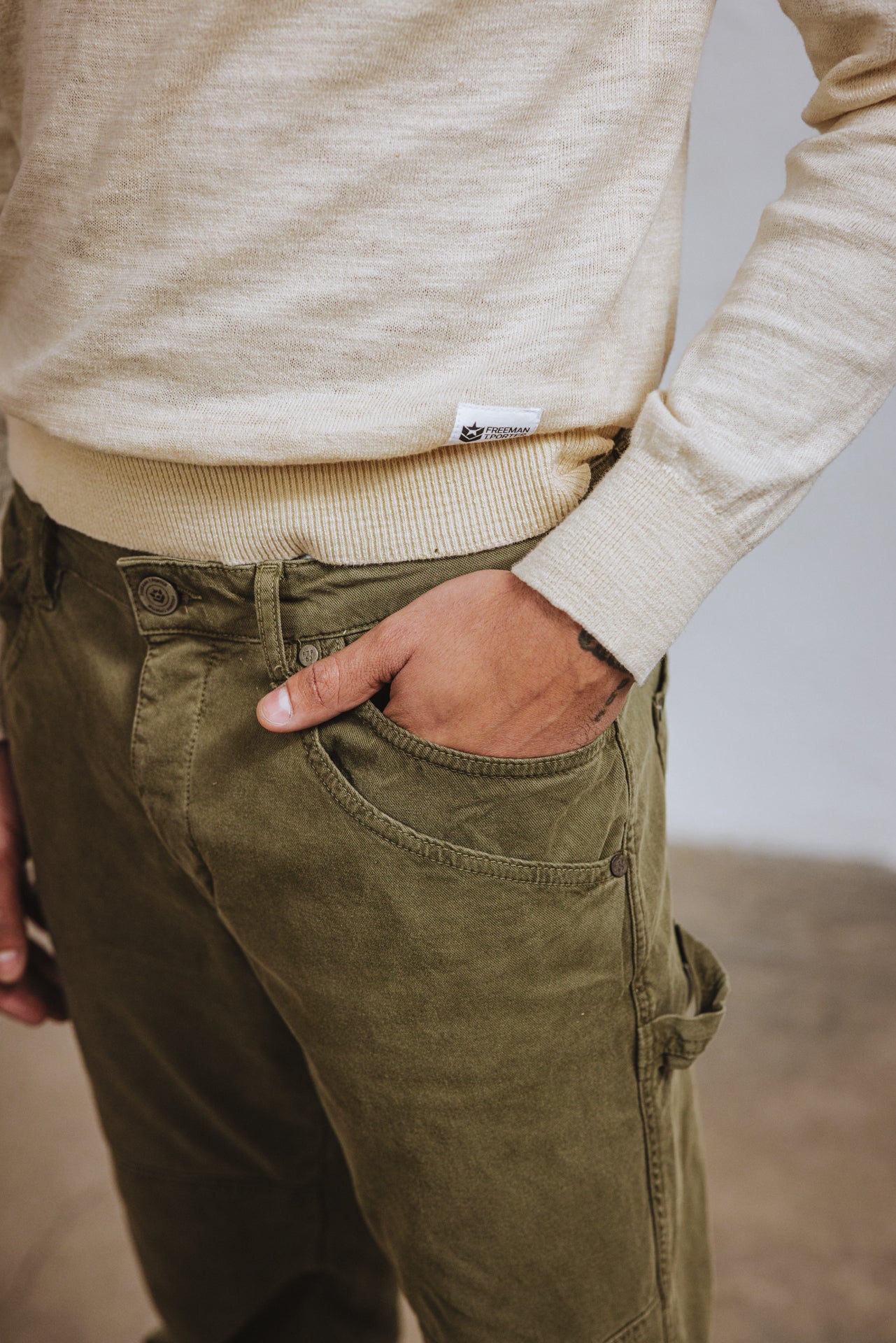

Pantalon carpenter Unisex Samuel Dobbily olive night | Freeman T. Porter