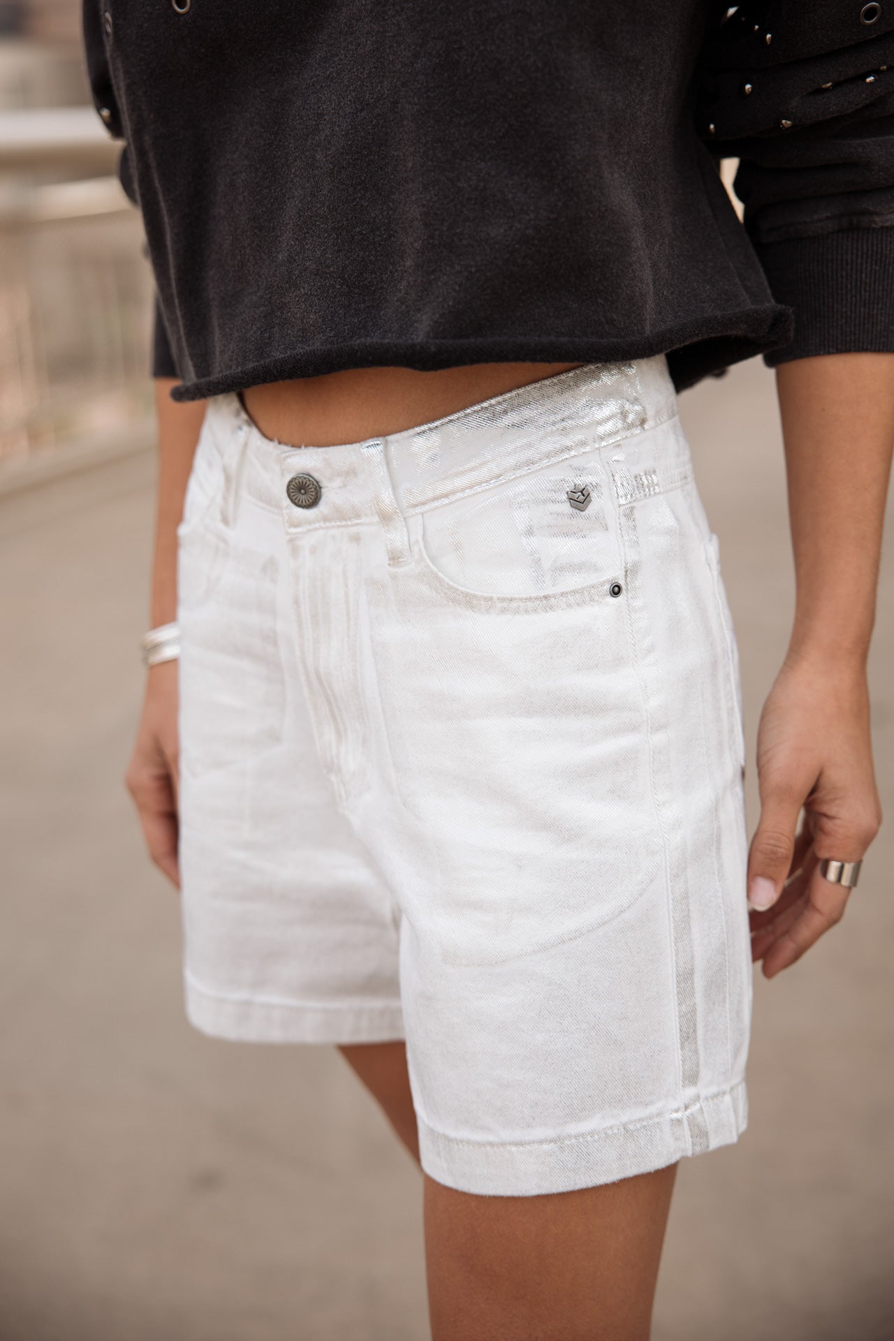 

Short loose Femme Judy Kidney Foil egret | Freeman T. Porter