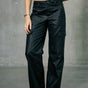 

Pantalon cargo large Frau Moxie Coated black | Freeman T. Porter