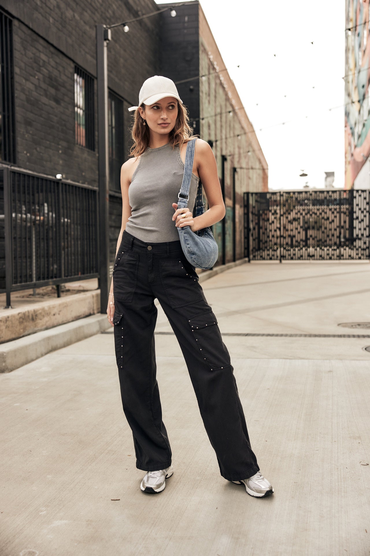 
              

Weite Cargo-Hose Damen Moxie Jazz black | Freeman T. Porter
            