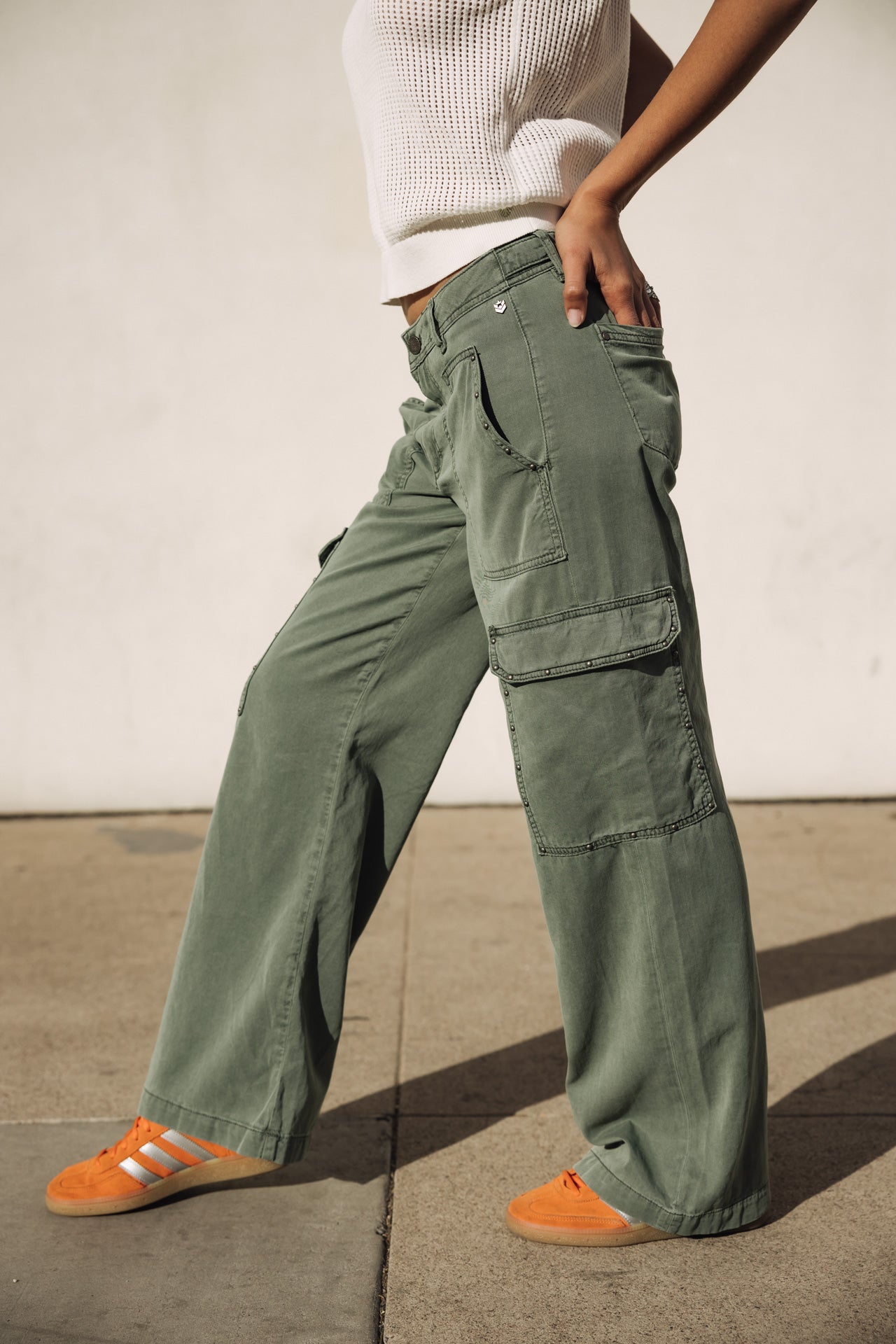 

Pantalon cargo large Femme Moxie Jazz laurel wreath | Freeman T. Porter