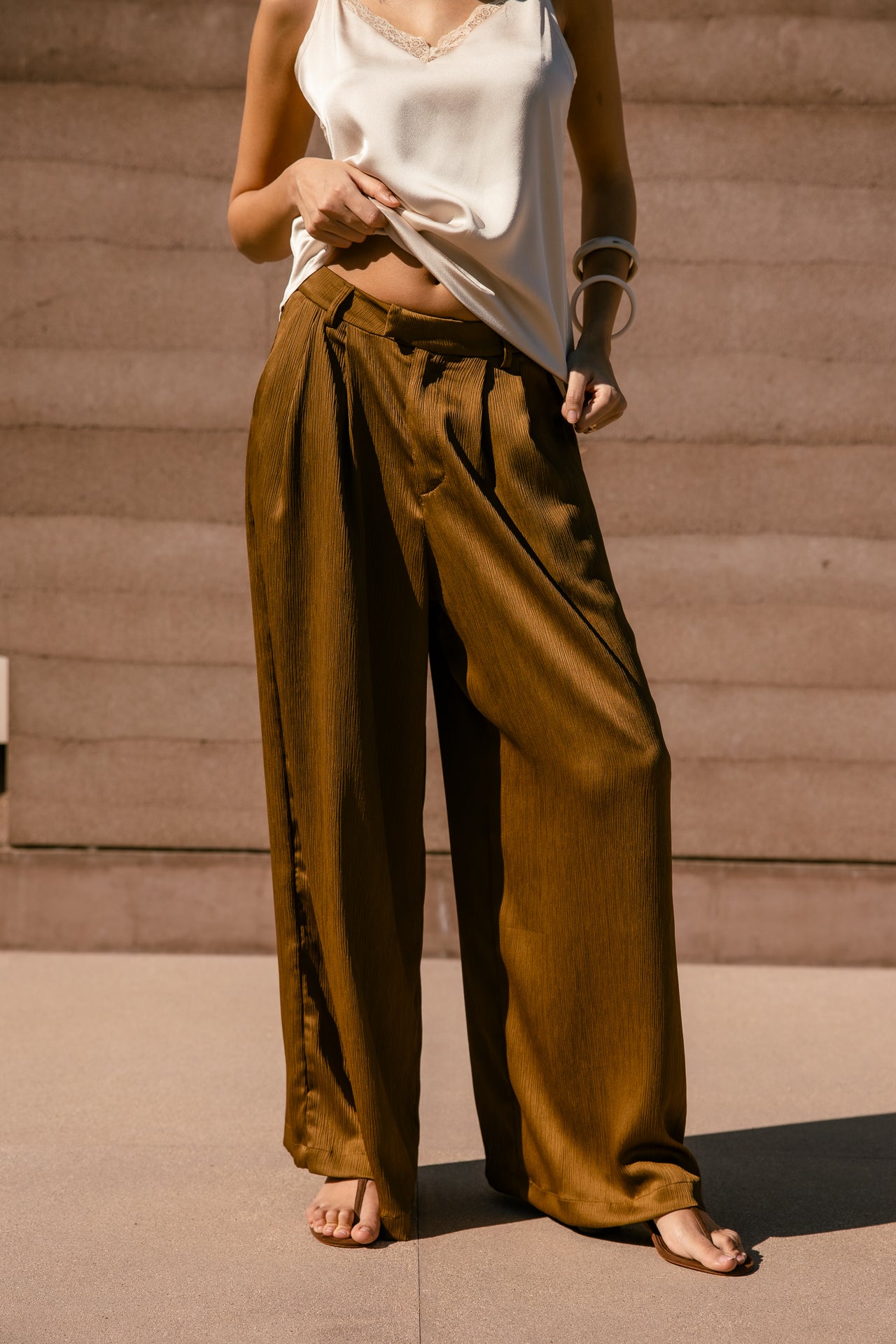   
            

Pantalon large taille haute Femme Paolina Creased bistre | Freeman T. Porter
          