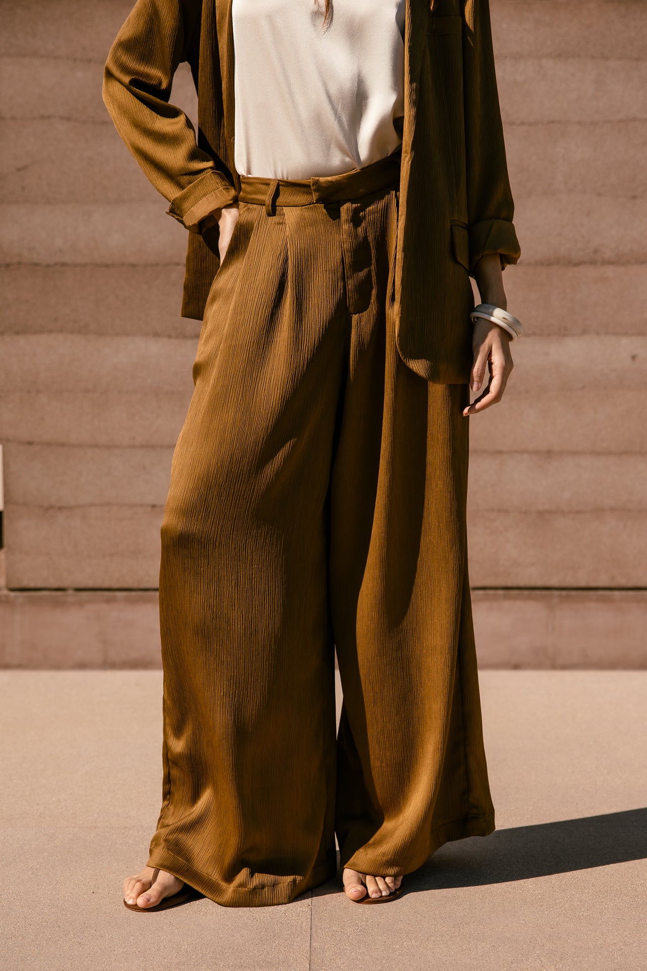 

Pantalon large taille haute Femme Paolina Creased bistre | Freeman T. Porter