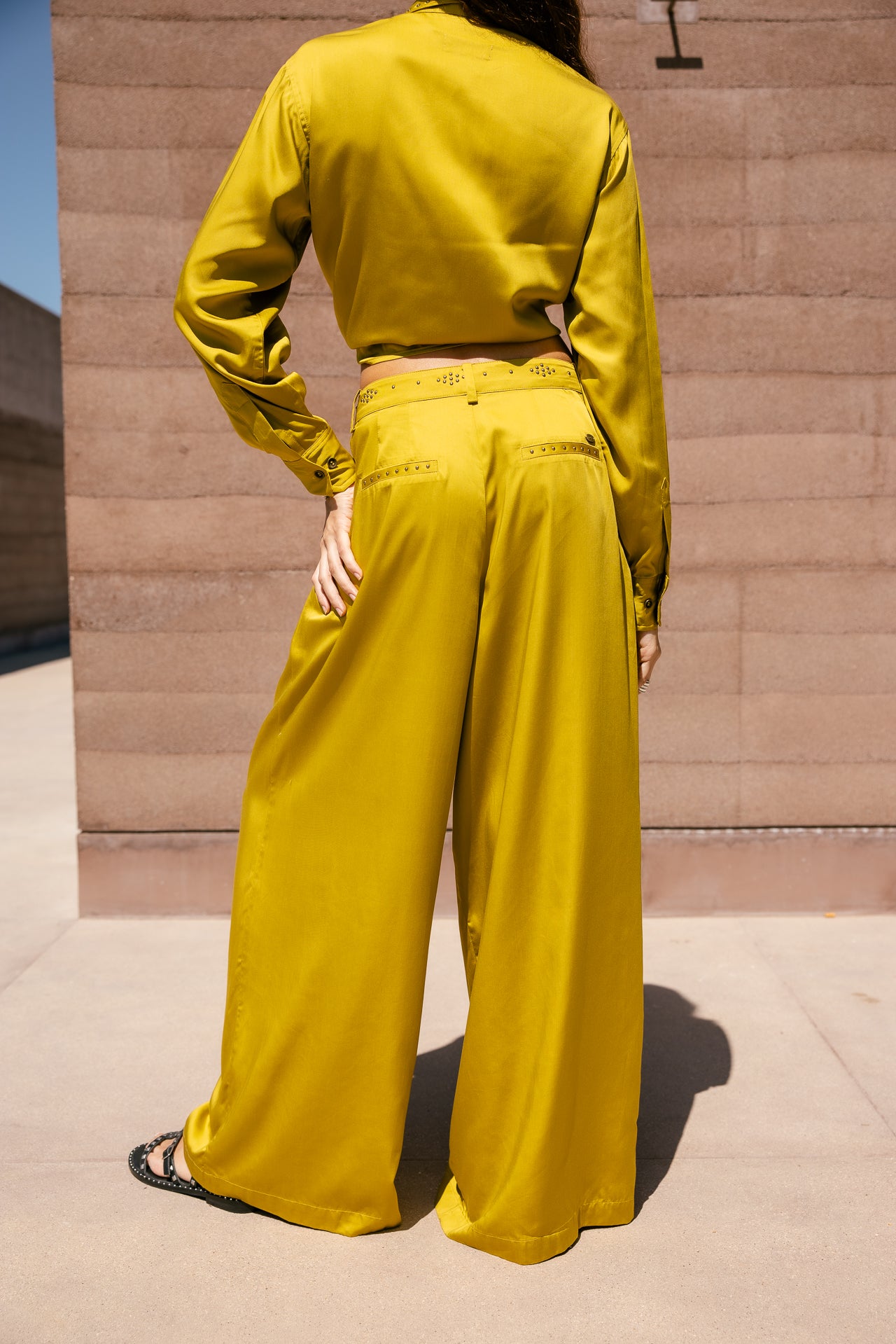Paolina Silken high-waisted wide-leg pants, golden olive | Freeman