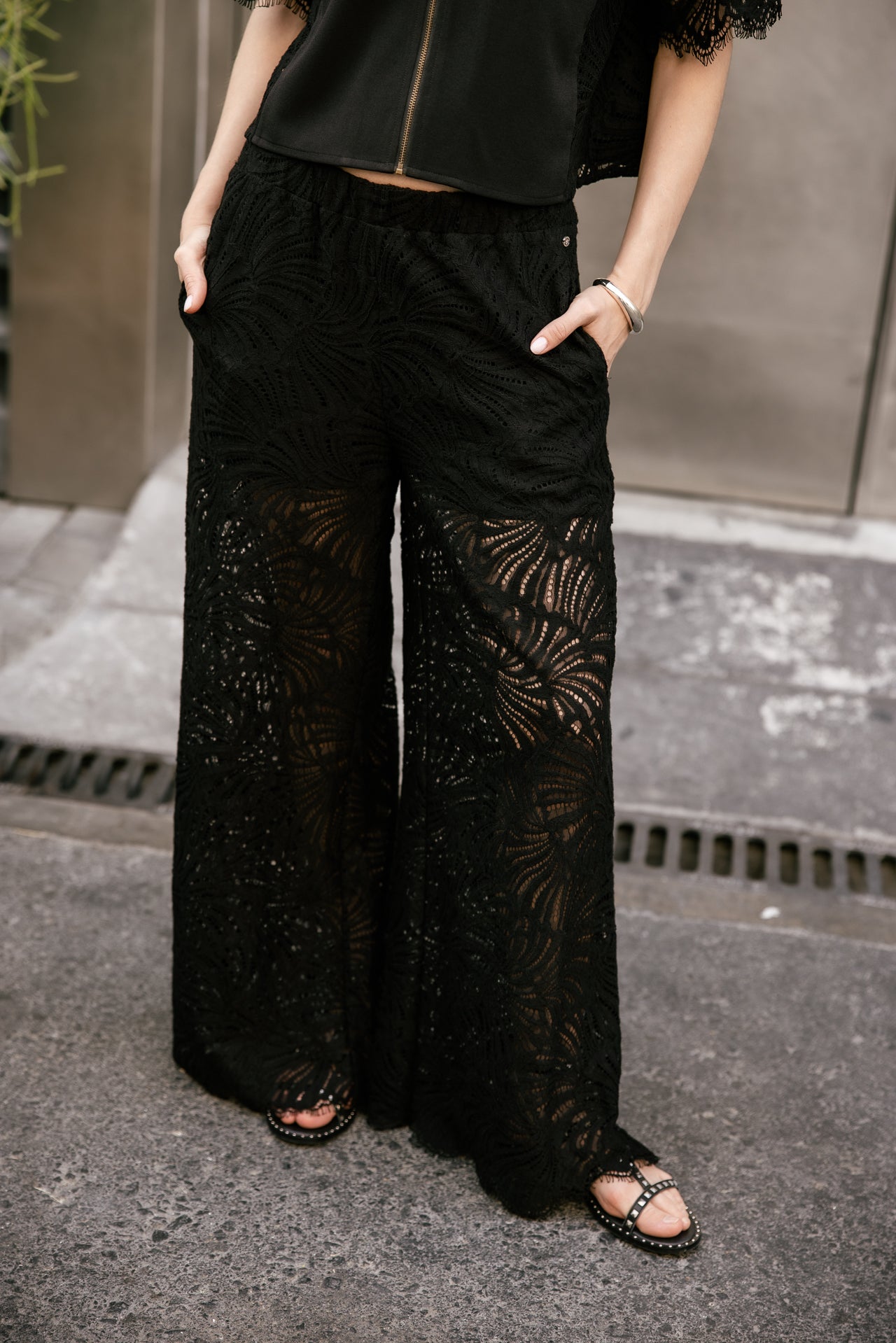 

Pantalon large Femme Patrizia Soft Lace black | Freeman T. Porter