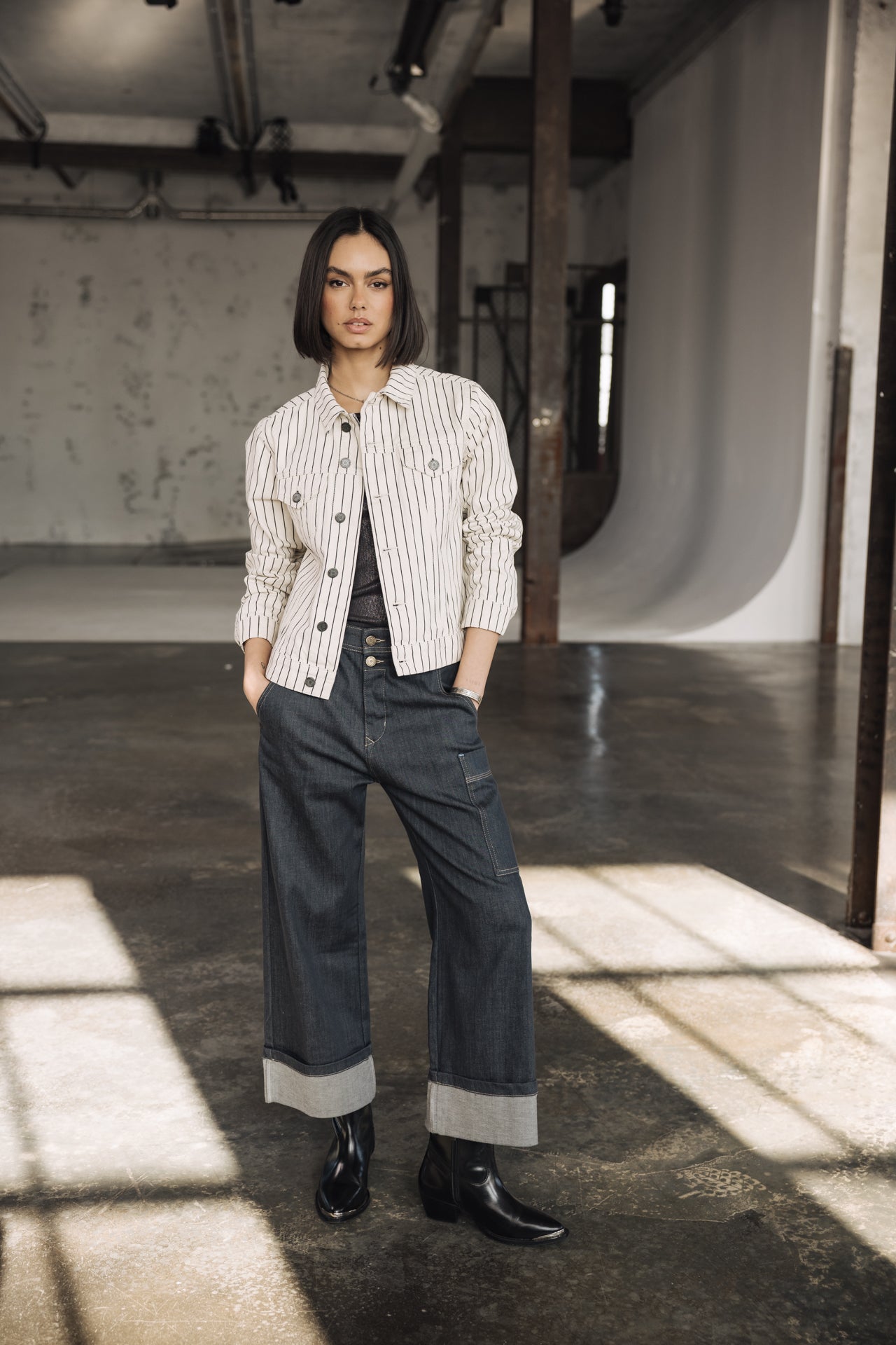 
              

Vaqueros cargo cropped Mujer Charly buji | Freeman T. Porter
            