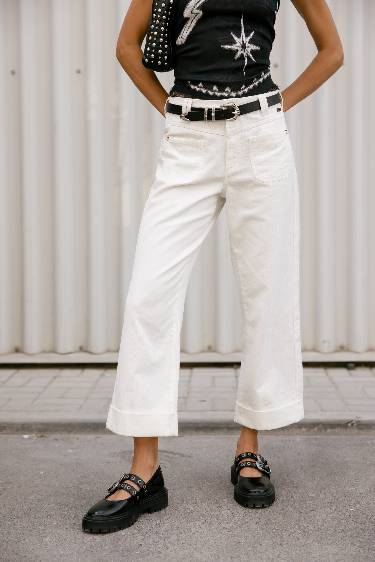   
            

Pantalon cropped large Femme Alice Chica bright white | Freeman T. Porter
          