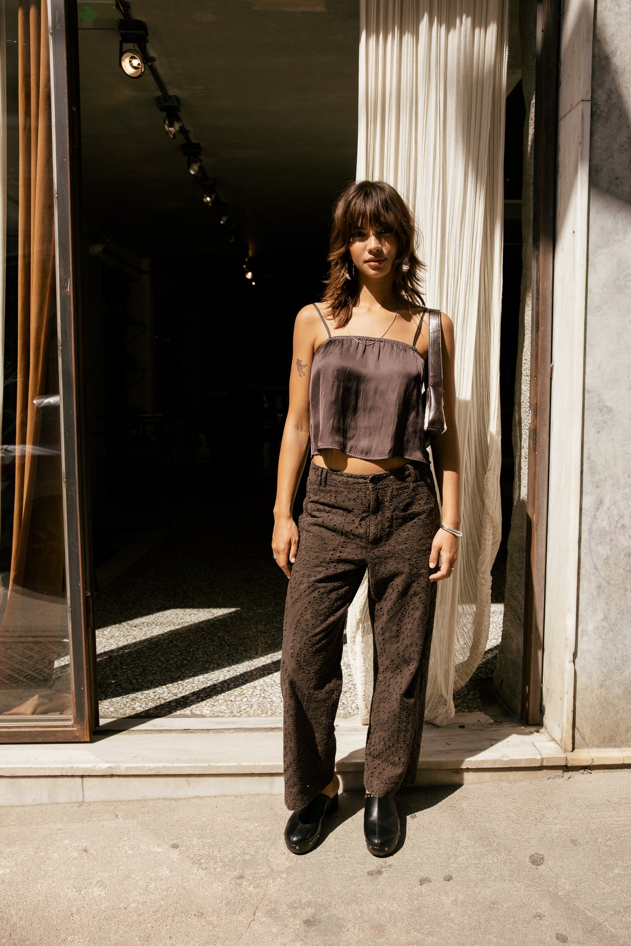 

Bestickte Wide Leg Hose mit tiefem Schritt  Damen Alice Embroidery brown | Freeman T. Porter