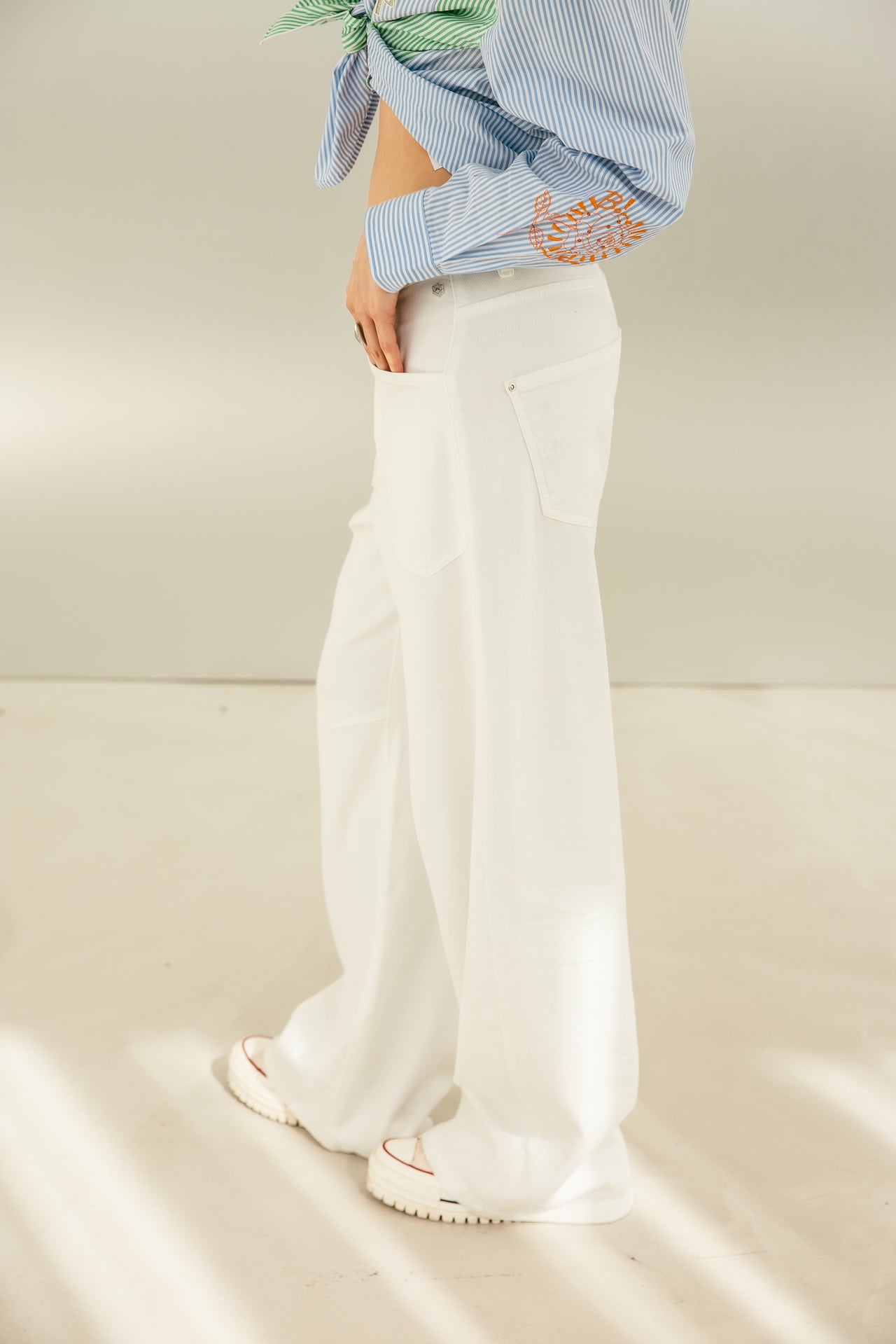 

Pantalon droit large Femme Gaby Lynx bright white | Freeman T. Porter