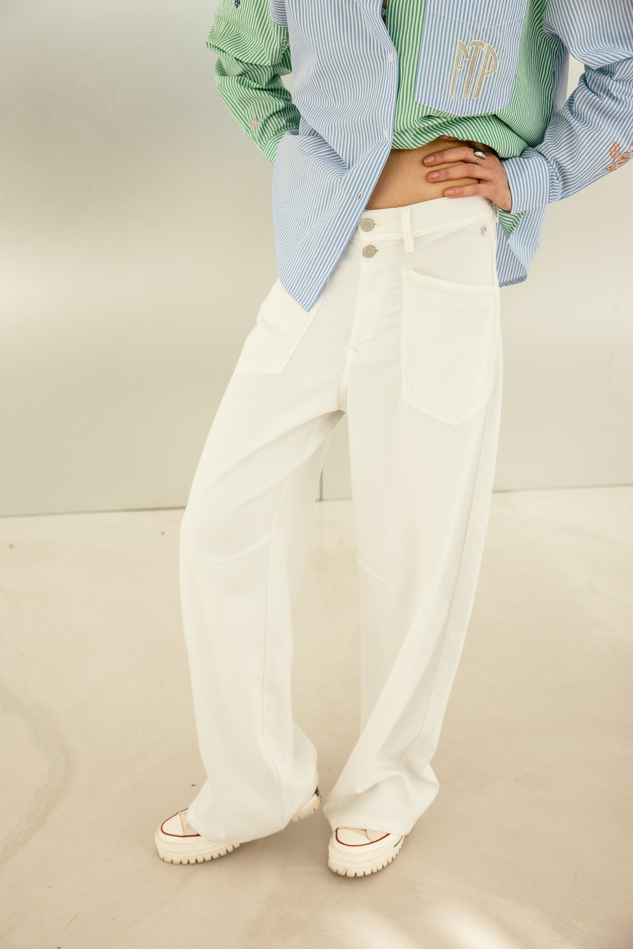 

Pantalon droit large Femme Gaby Lynx bright white | Freeman T. Porter