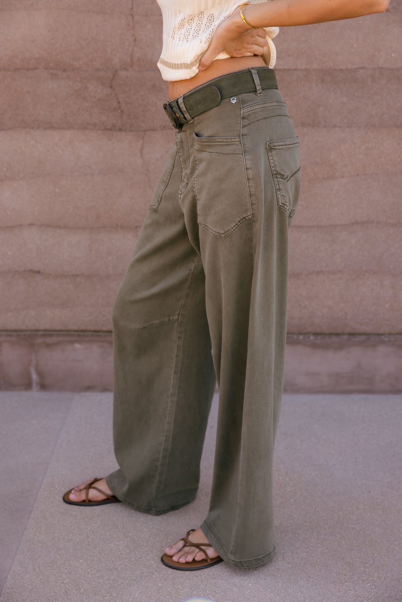 

Wide straight-leg trousers Women Gaby Lynx olive night | Freeman T. Porter