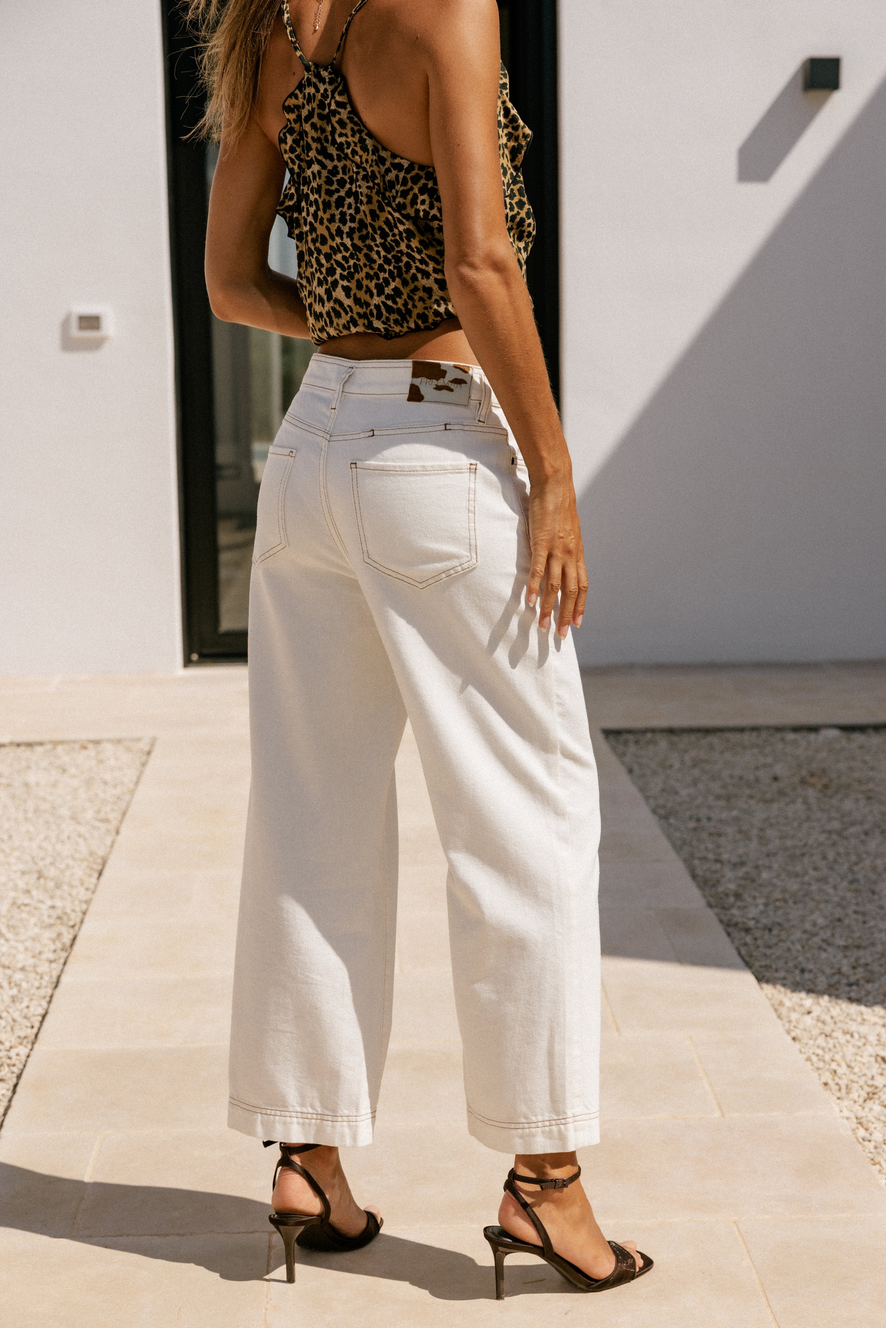 

Pantalon taille haute 7/8 Femme Adele Caicos off white | Freeman T. Porter