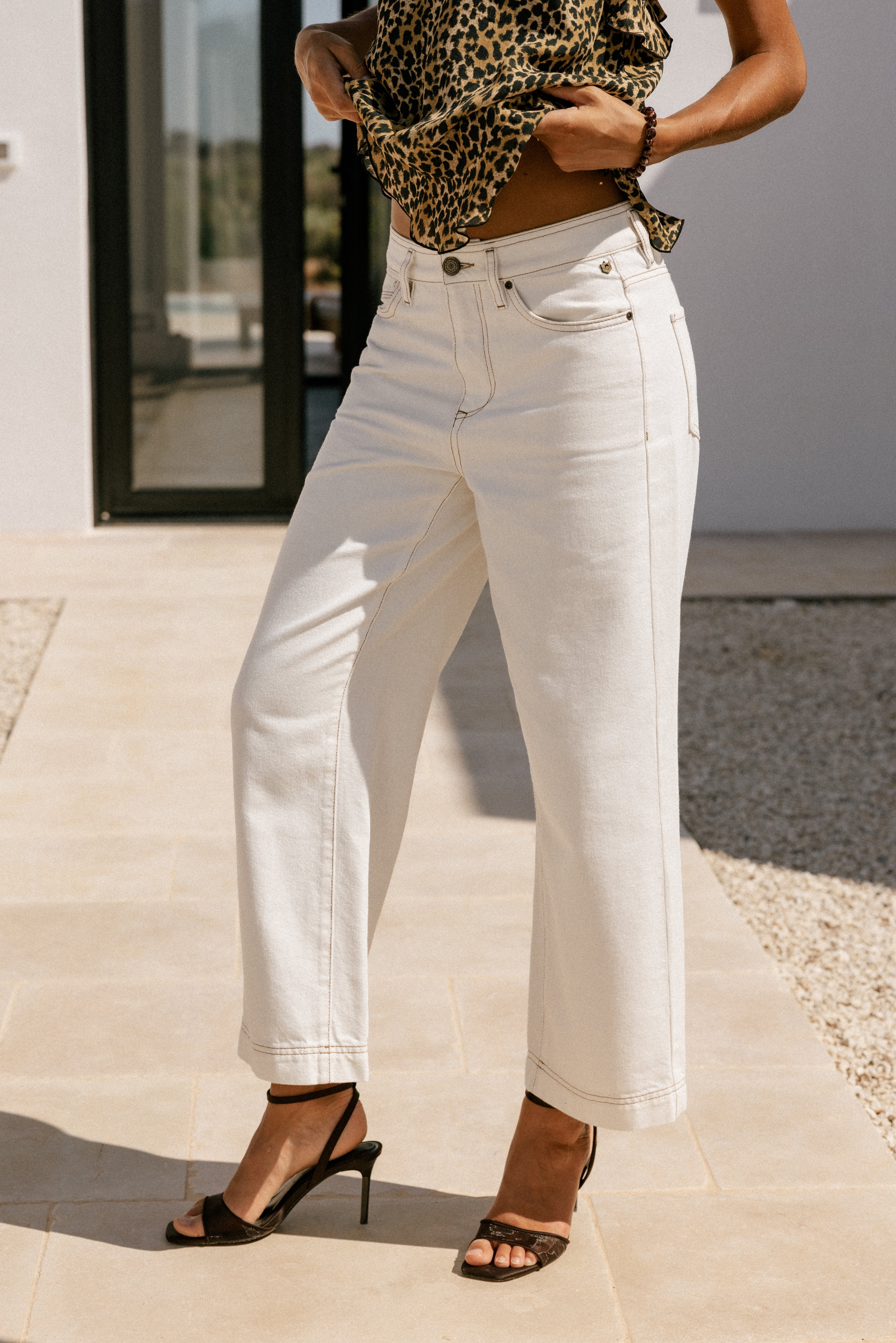 

Pantalon taille haute 7/8 Femme Adele Caicos off white | Freeman T. Porter