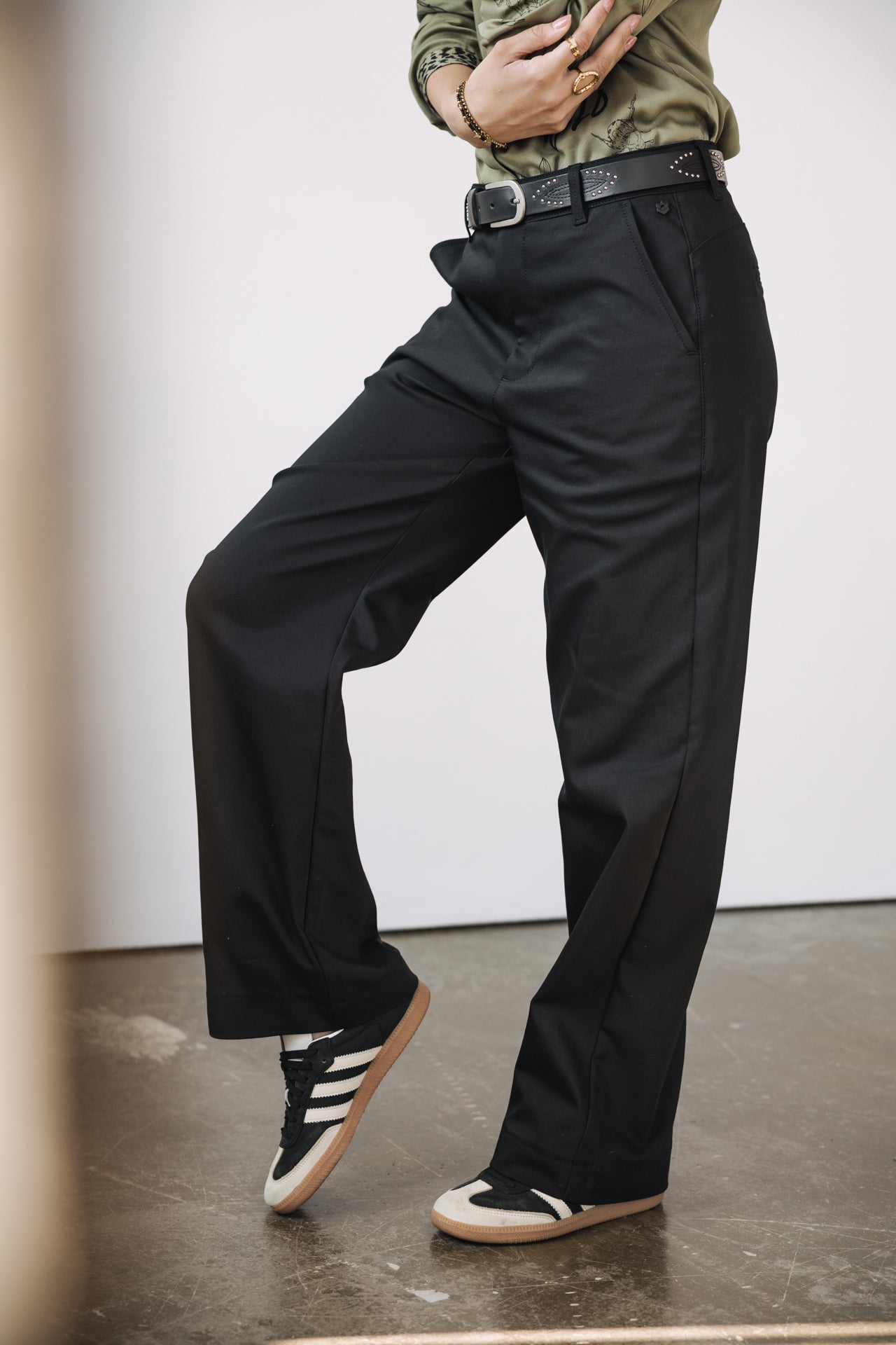 

Wide-leg pants Woman Sharon Polyneo black | Freeman T. Porter