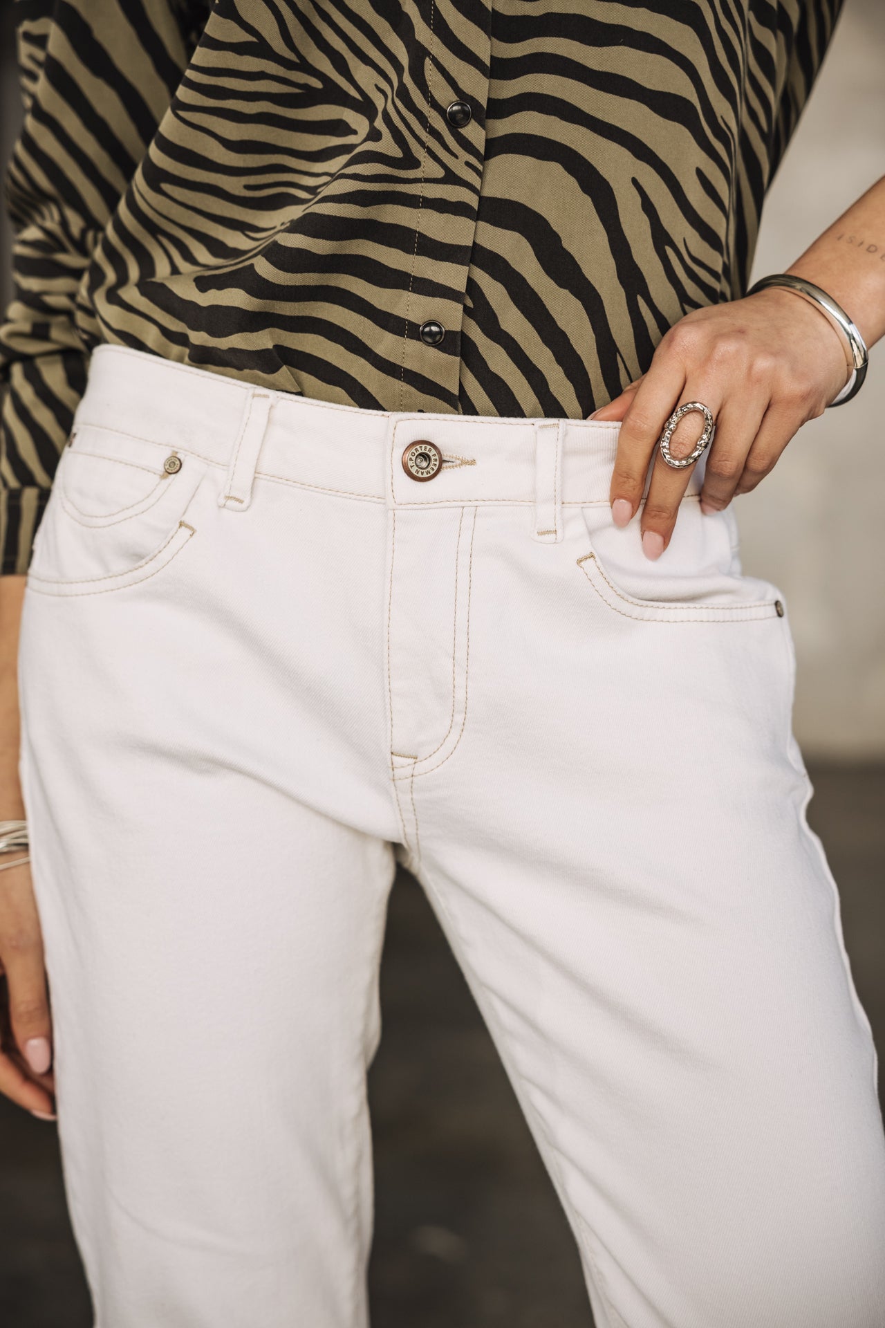 

Pantalon cropped Femme Sophy Andalousia off white | Freeman T. Porter