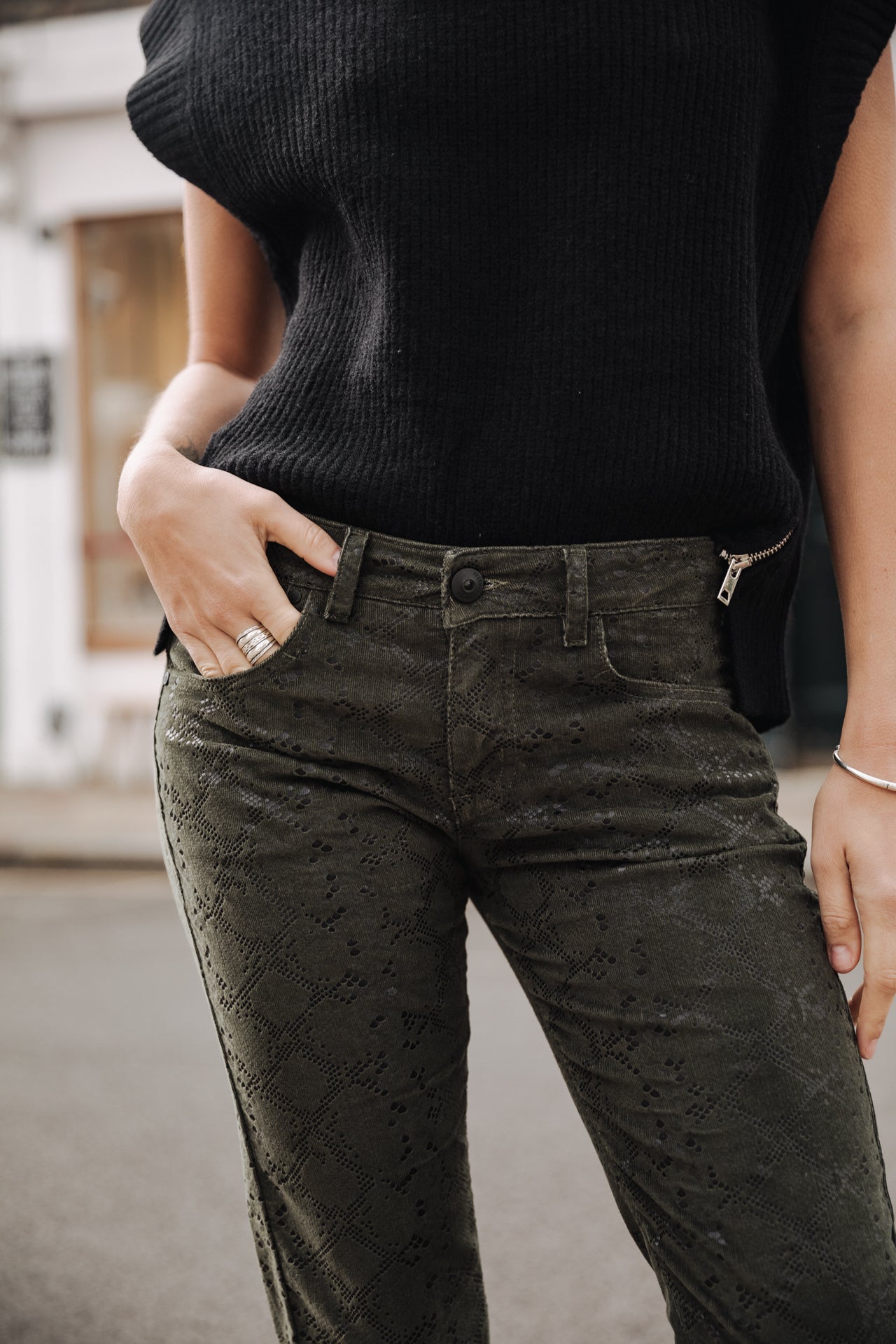 

Pantalón cropped Mujer Sophy Vipers forest night | Freeman T. Porter