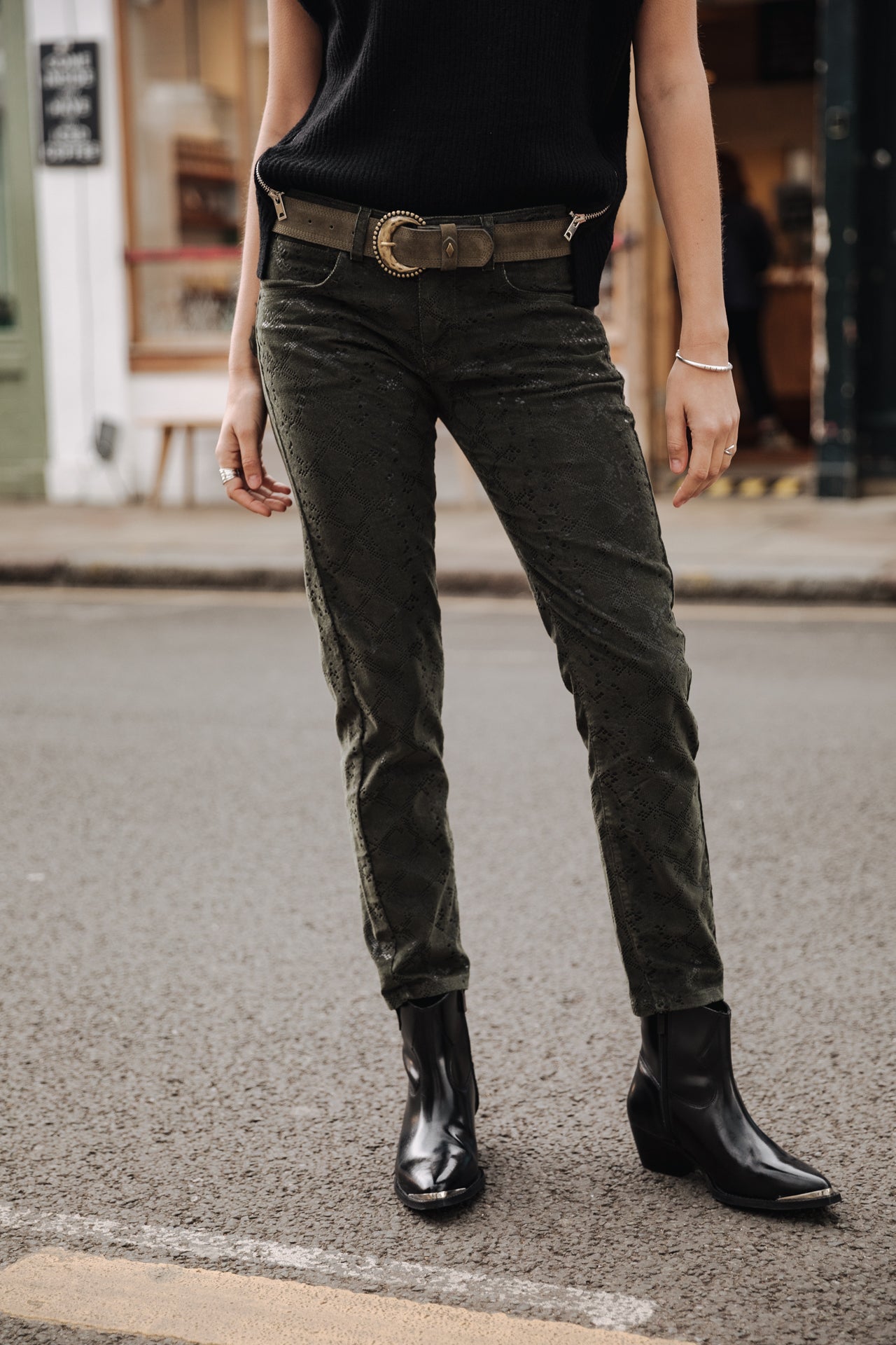 

Pantalón cropped Mujer Sophy Vipers forest night | Freeman T. Porter