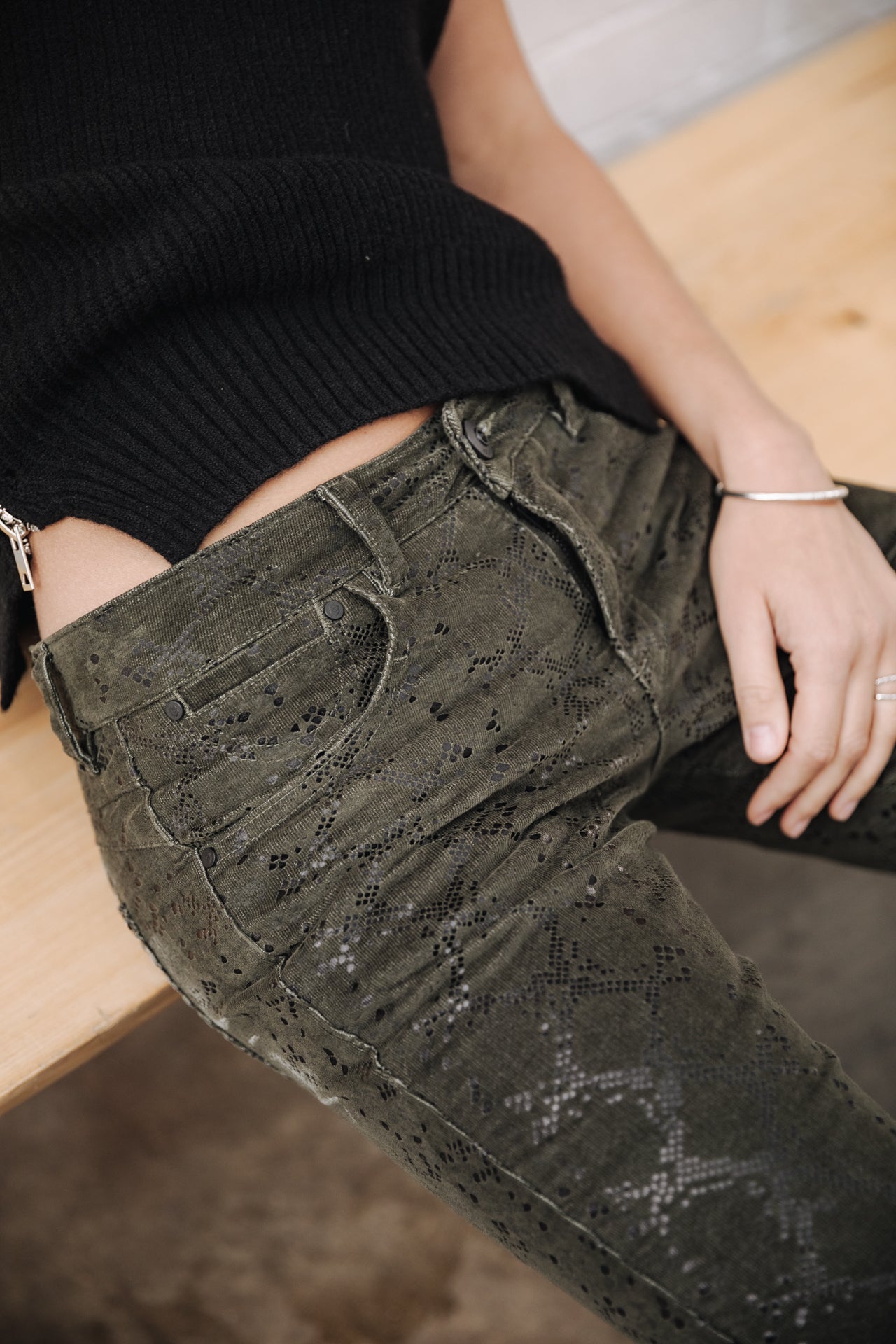 

Pantalón cropped Mujer Sophy Vipers forest night | Freeman T. Porter