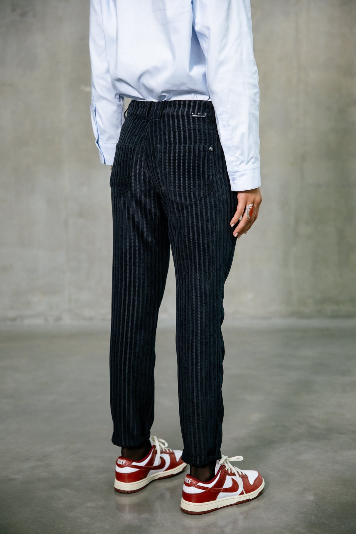 

Pantalon cropped Frau Sophy Norwich black | Freeman T. Porter
