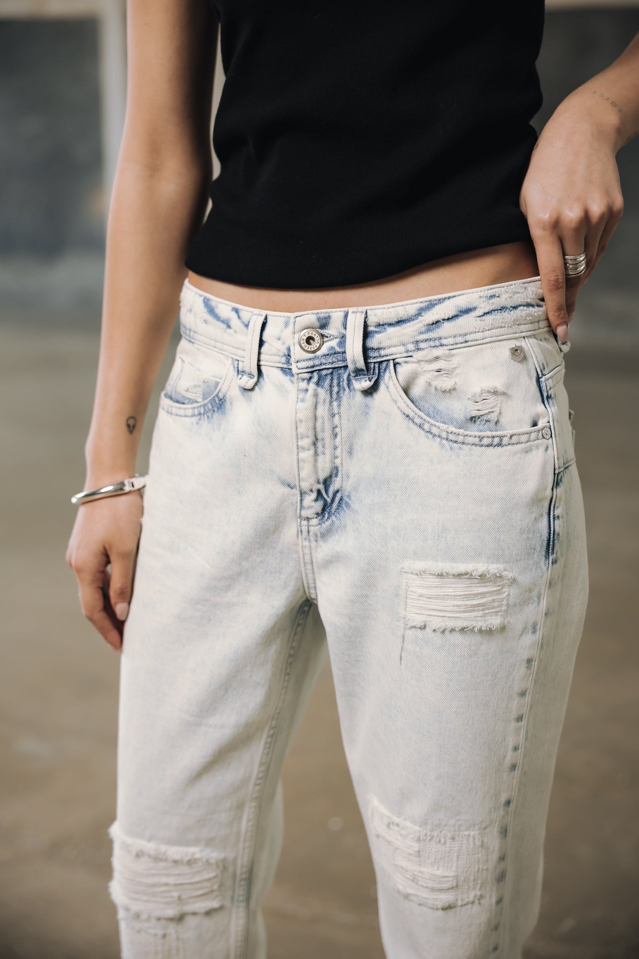 

Cropped boyfriend jeans Woman Timea Denim benett | Freeman T. Porter