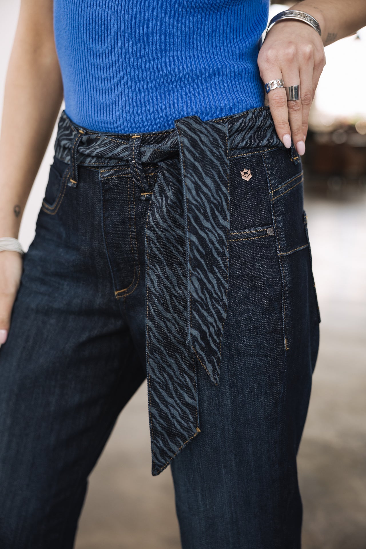
              

Boyfriend-Cropped-Jeans Frau Timea eclipse | Freeman T. Porter
            