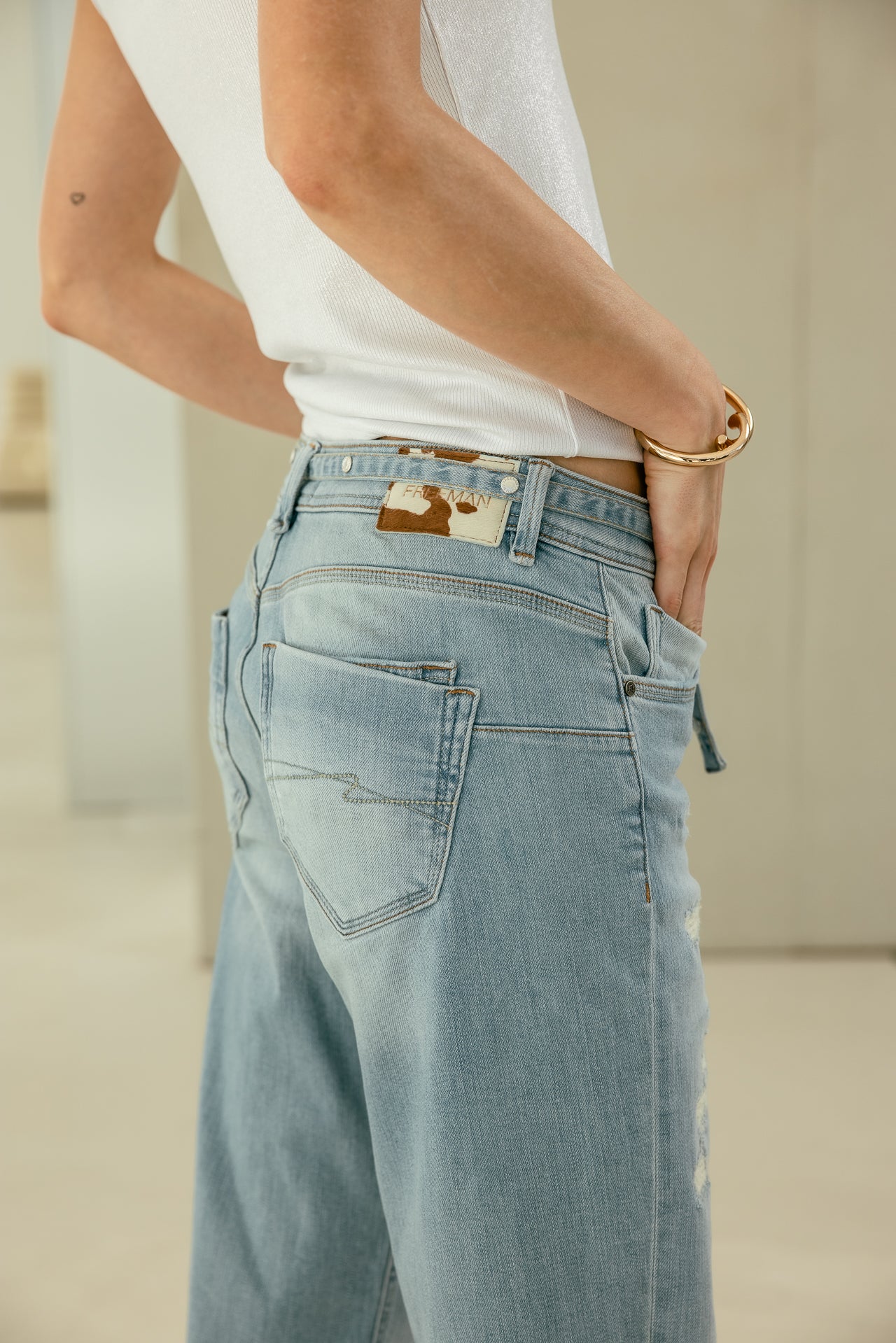 

Jeans boyfriend 7/8 Femme Timea samba light damage | Freeman T. Porter