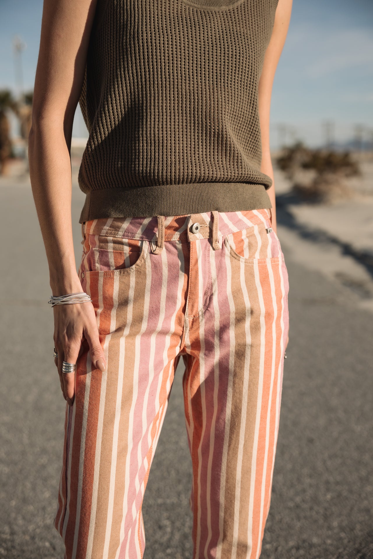 
              

Pantalon cropped boyfriend Femme Timea Palcoyo original | Freeman T. Porter
            