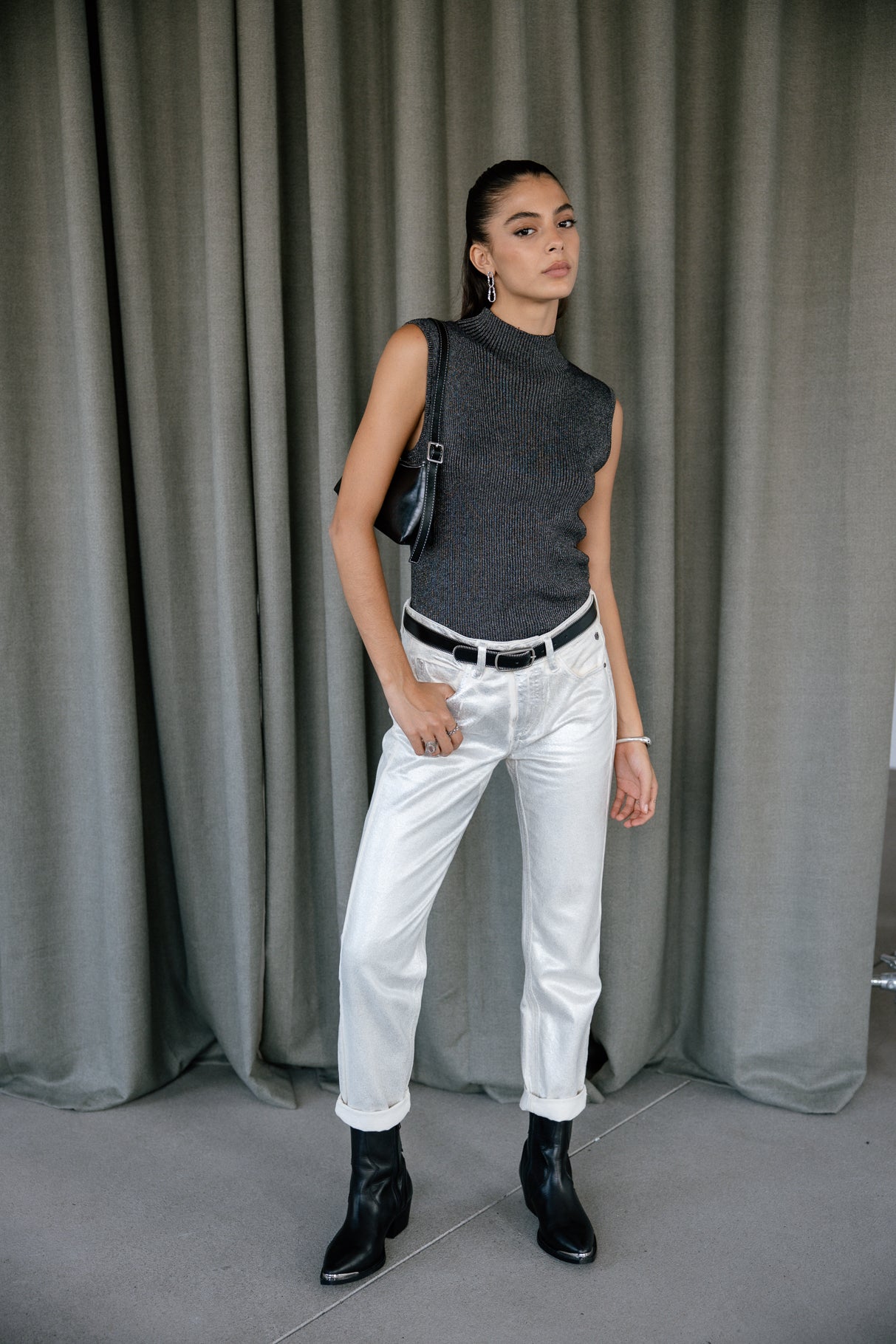 
              

Boyfriend-Cropped-Hose Frau Timea Pirata egret | Freeman T. Porter
            