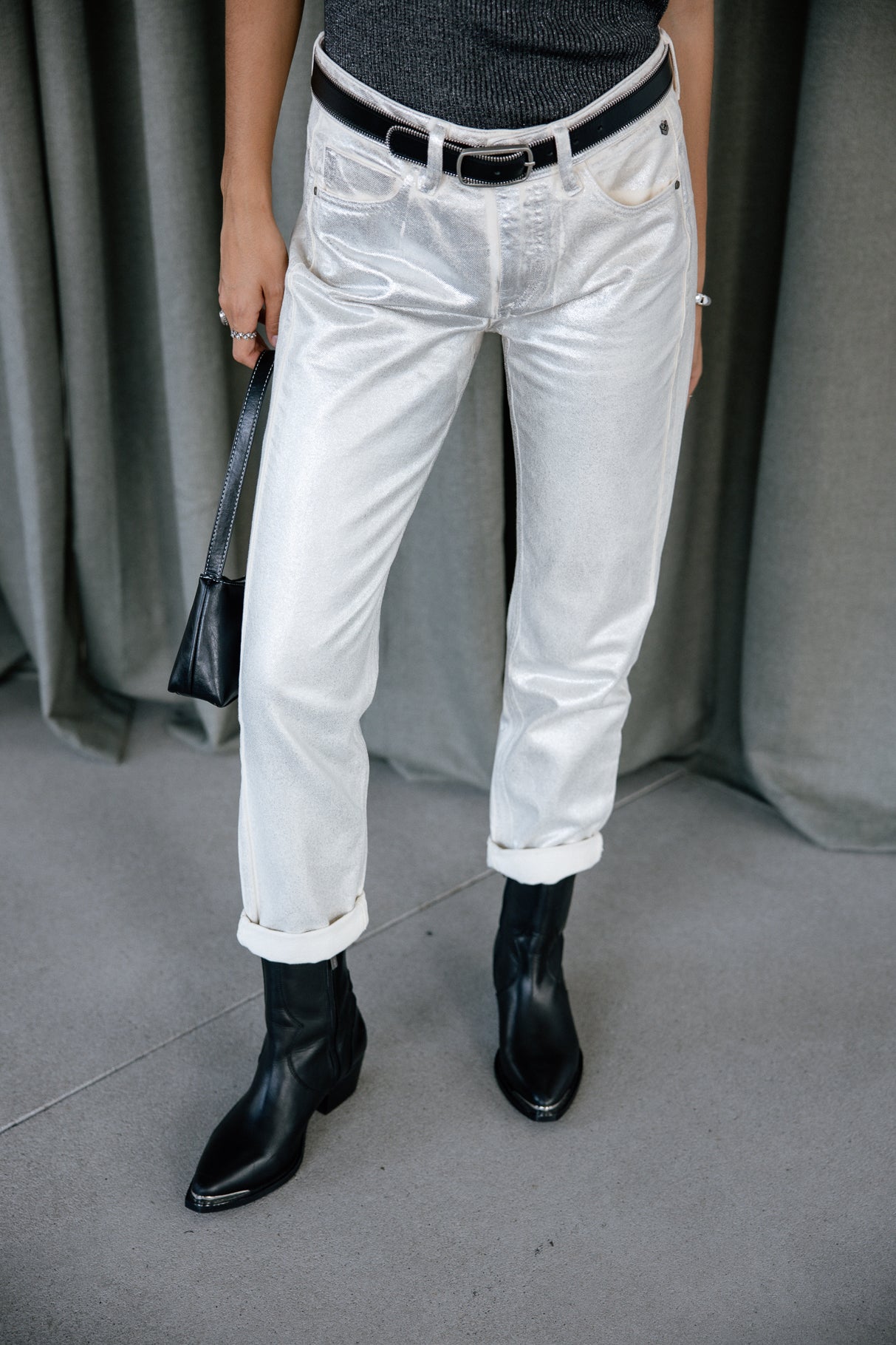 
              

Pantalon cropped boyfriend Femme Timea Pirata egret | Freeman T. Porter
            