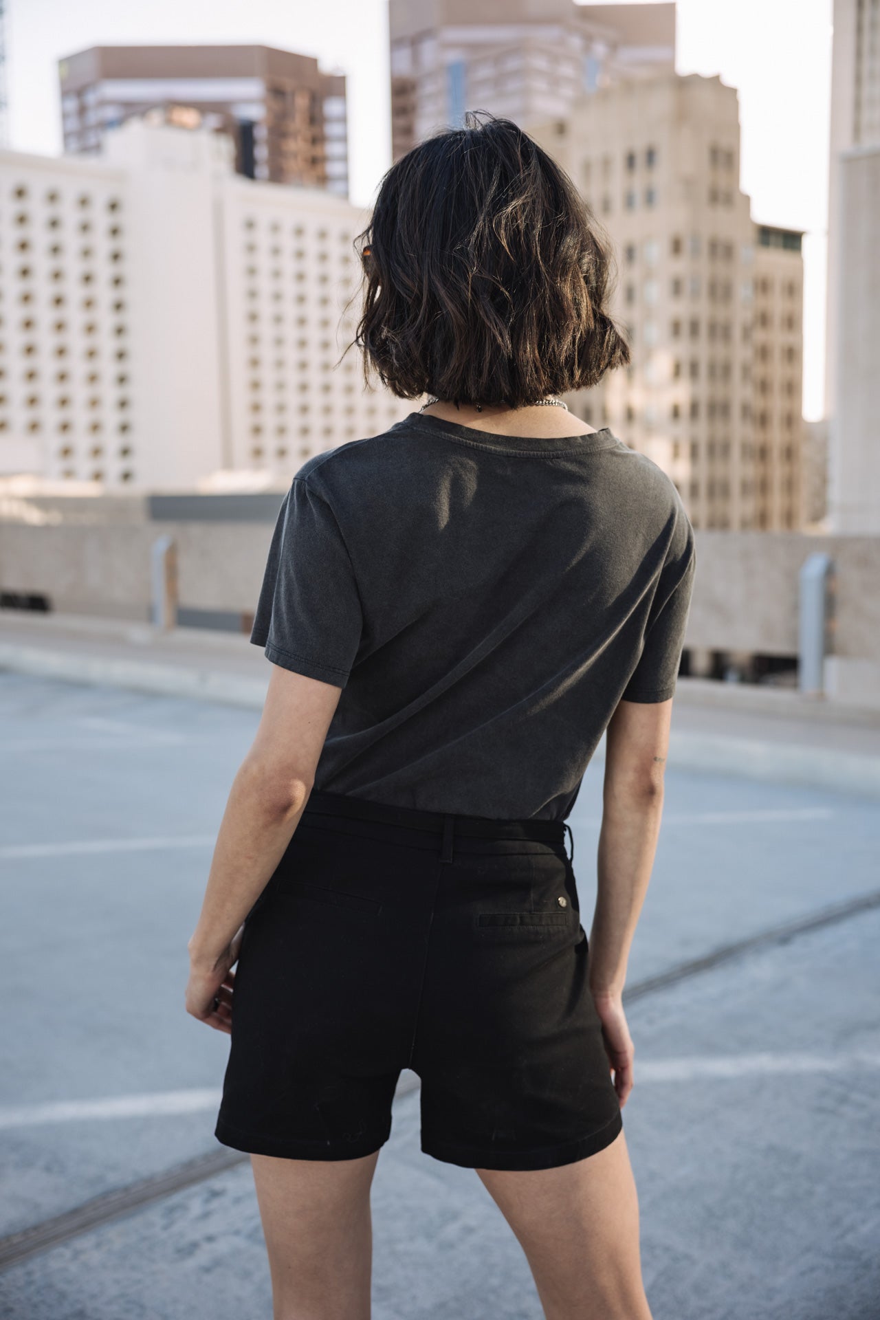 

Short city Frau Claudia Short Felicita black | Freeman T. Porter