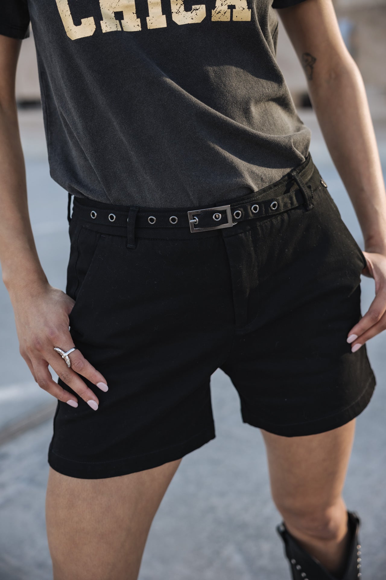 

Short city Frau Claudia Short Felicita black | Freeman T. Porter