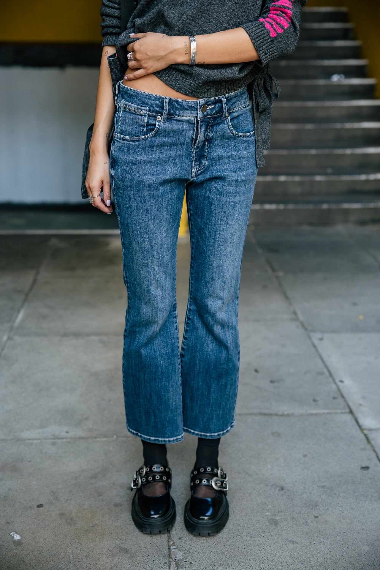   
            

High Waist 7/8 Bootcut Jeans Damen Norma easy | Freeman T. Porter
          