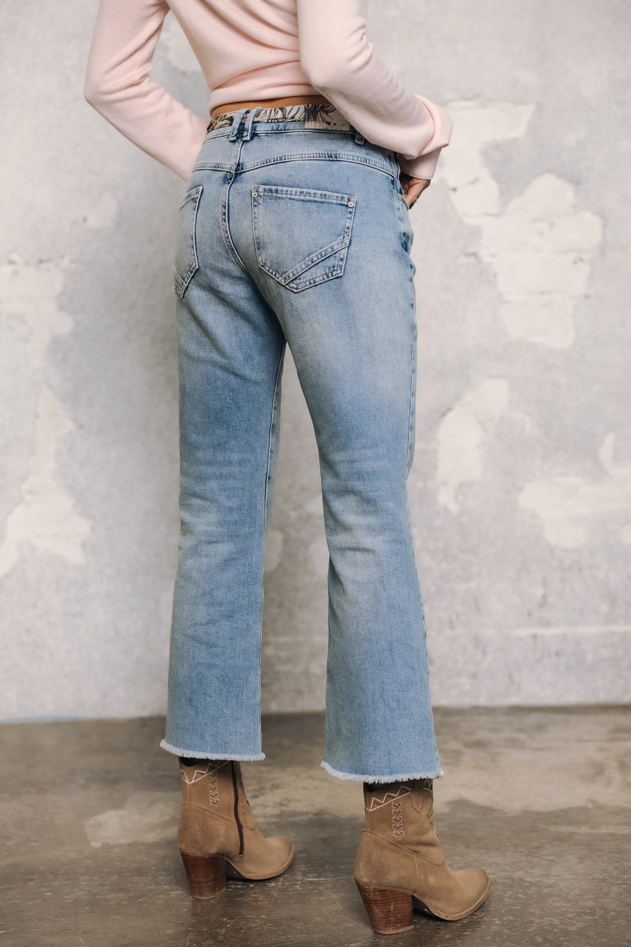 

Jeans bootcut 7/8 tiro alto Mujer Norma palermo med | Freeman T. Porter