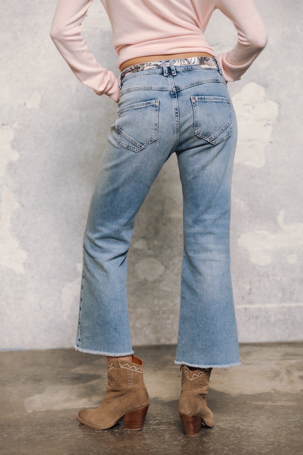 

Jeans bootcut 7/8 tiro alto Mujer Norma palermo med | Freeman T. Porter
