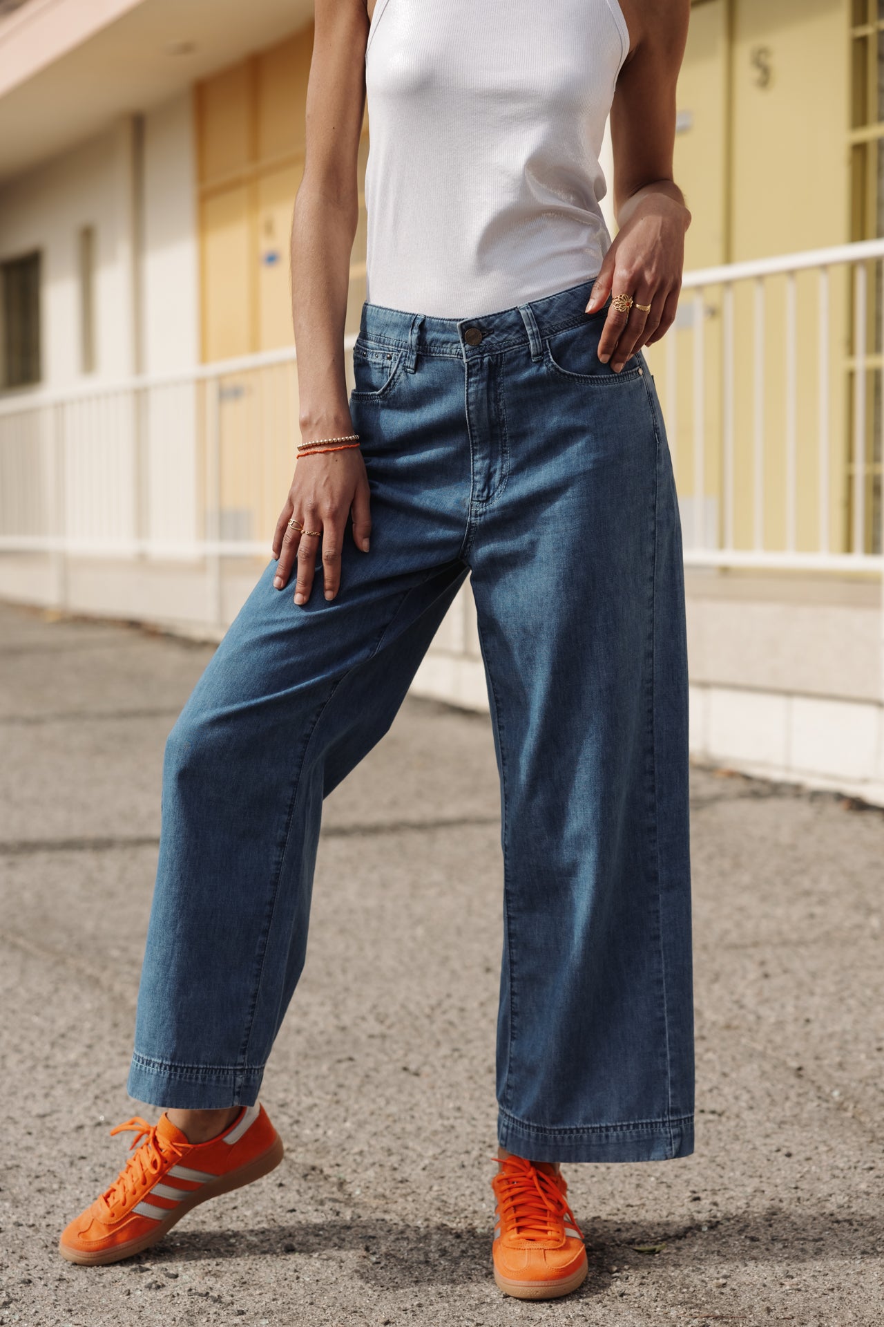 

Cropped Flare Jeans Frau Nylia Denim manzana med | Freeman T. Porter