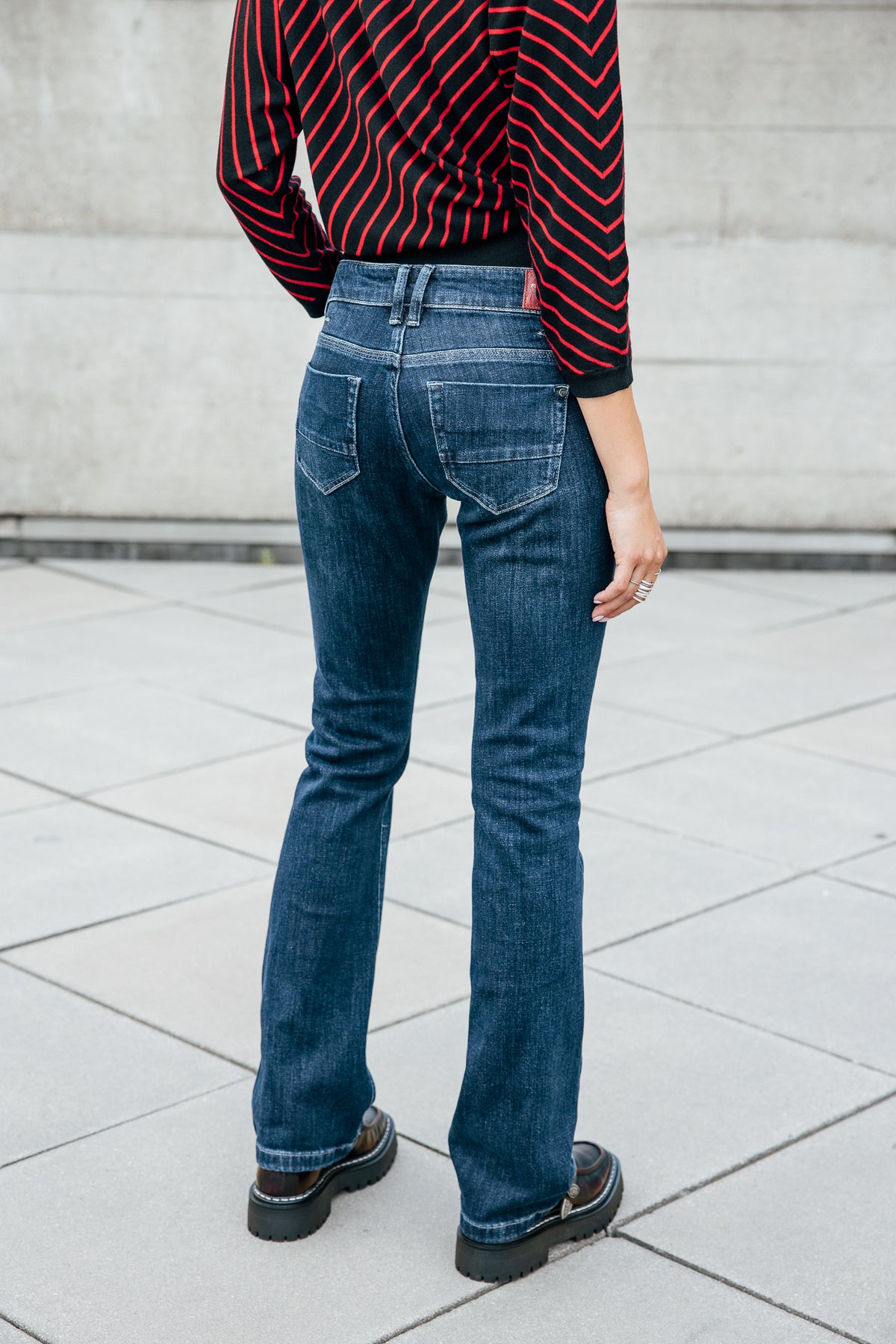 
              

Bootcut-Jeans Damen Betsy battle | Freeman T. Porter
            