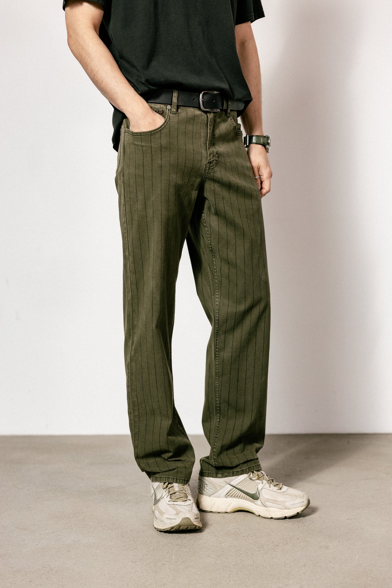 

Pantalon droit  Homme Victor Paleole olive night | Freeman T. Porter