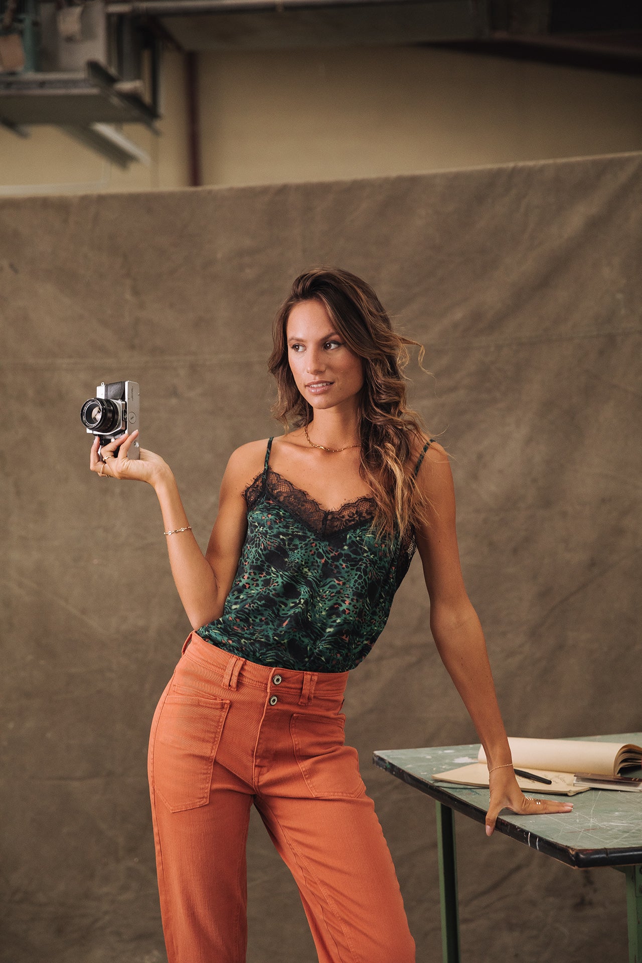 

Pantalon taille haute Femme Edita California ginger bread | Freeman T. Porter