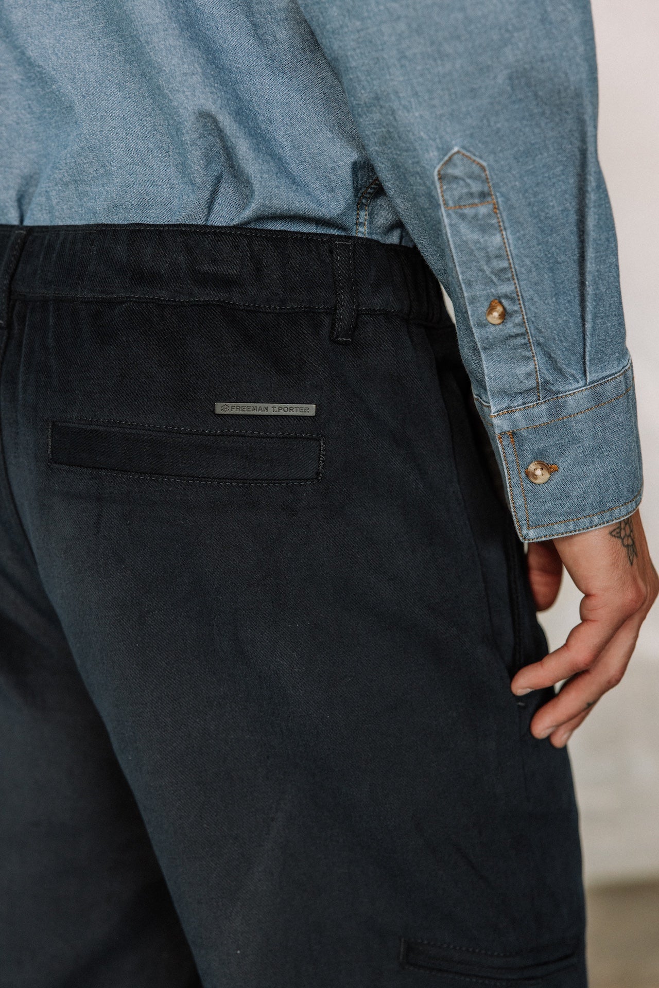 

Pantalon cropped Men Wesley Mellow peacoat | Freeman T. Porter