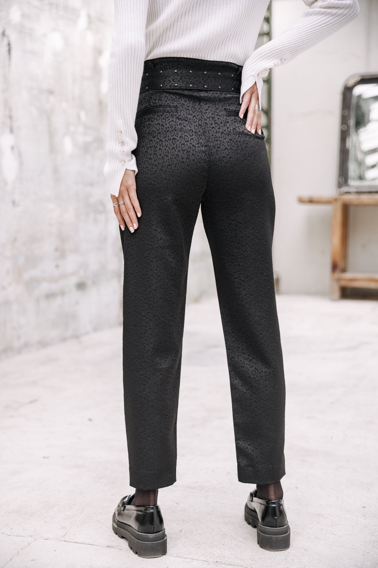 

Pantalon city Paperbag Mujer Isadora Gyal black | Freeman T. Porter