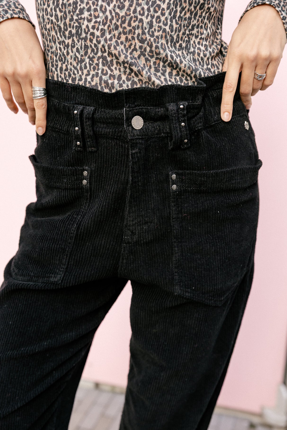 
              

High waist velvet pants Woman Joyce Veluto black | Freeman T. Porter
            