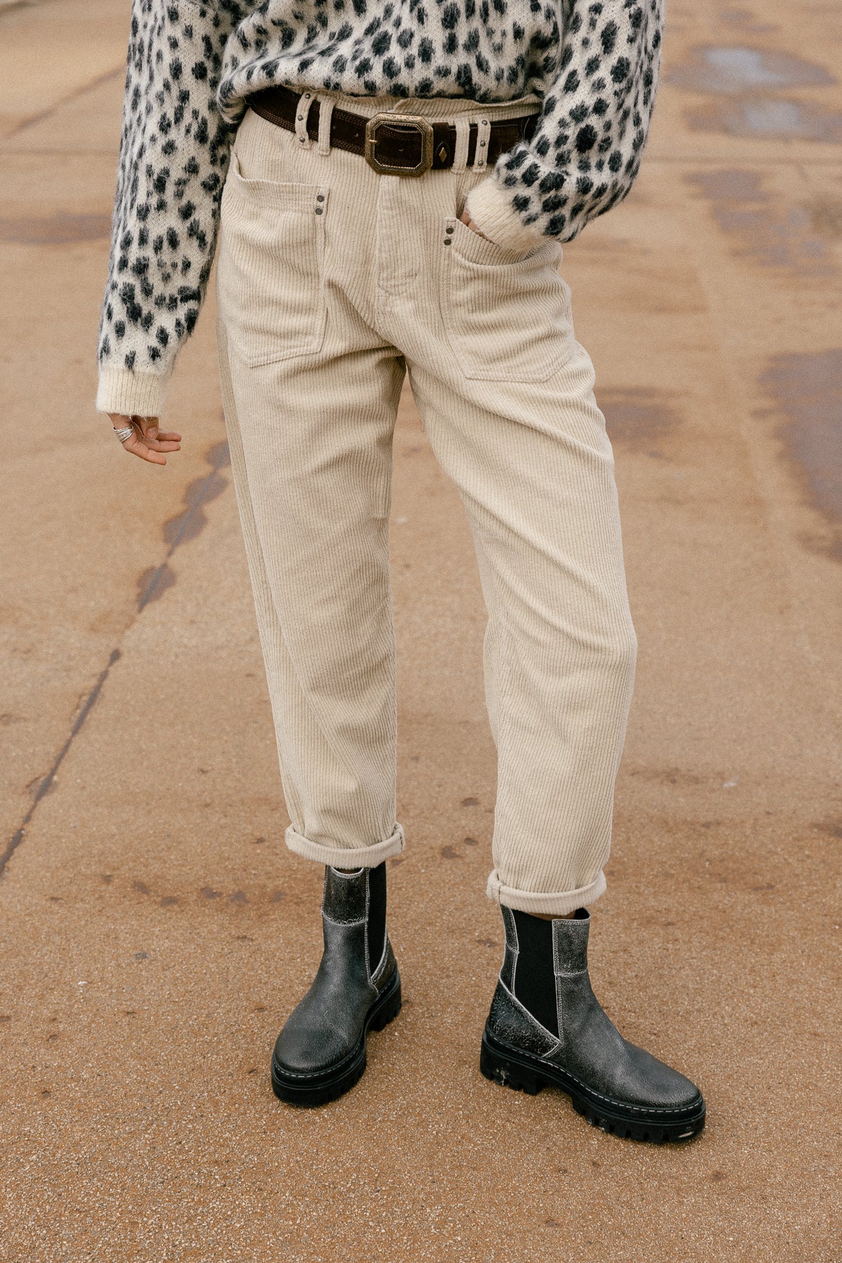 
              

Hoch taillierte Cordhose Damen Joyce Veluto overcast | Freeman T. Porter
            