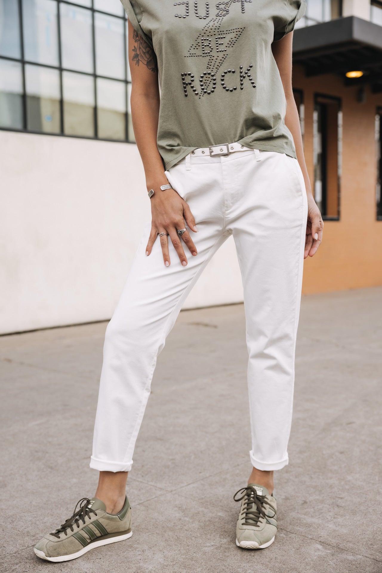 

Chinohose Frau Claudia Felicita bright white | Freeman T. Porter