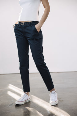 

Pantalón chino Mujer Claudia Felicita total eclipse | Freeman T. Porter