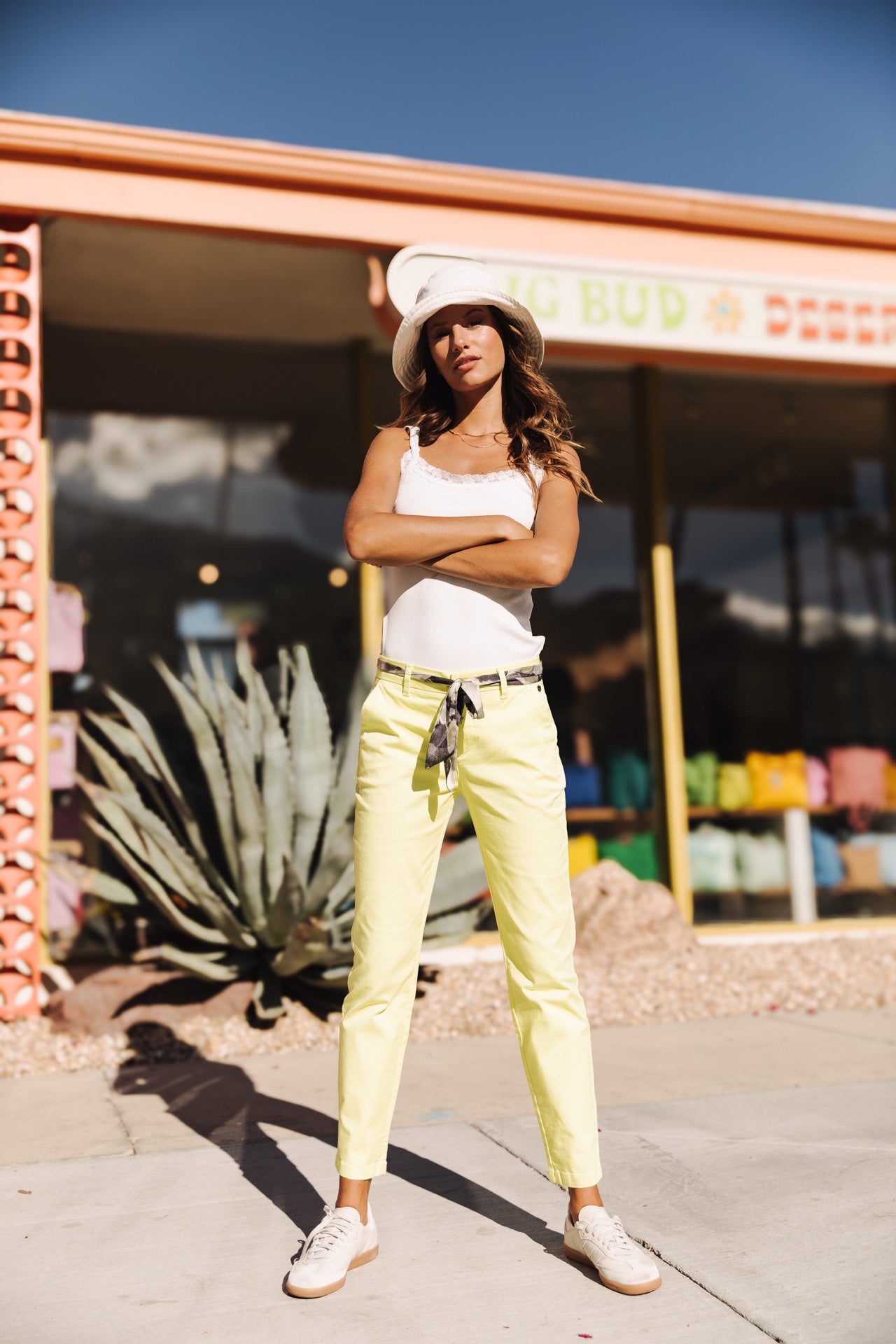 

Pantalon city slim Femme Claudia Felicita sunny lime | Freeman T. Porter