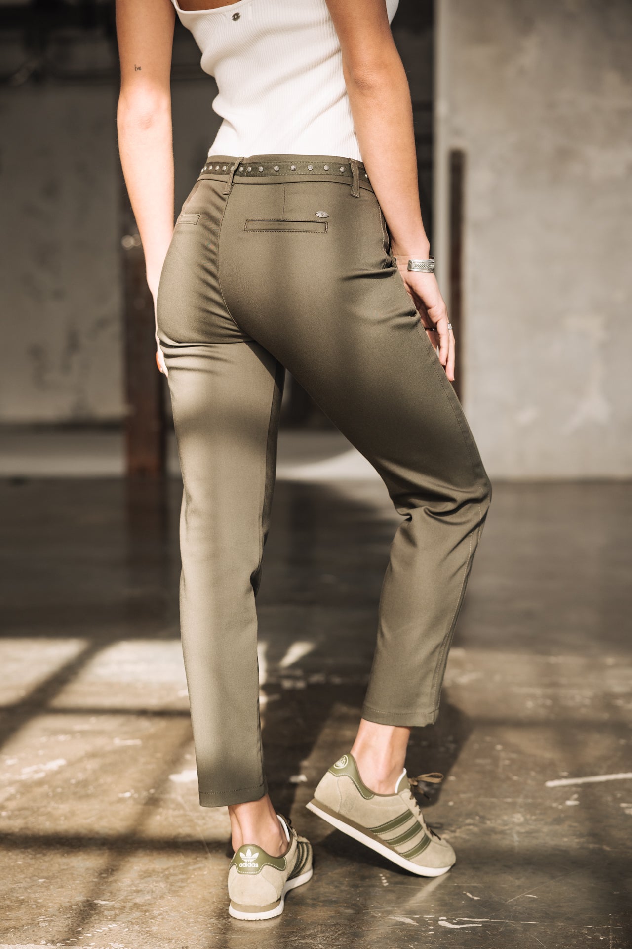 

Pantalones slim-fit Mujer Claudia Polyneo Light four leaf clover | Freeman T. Porter