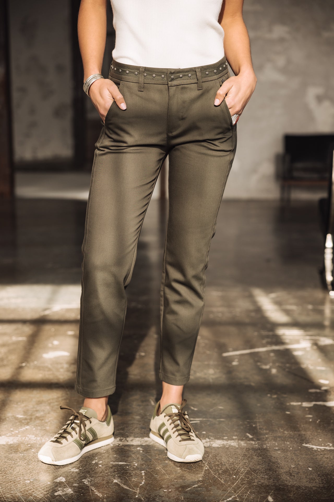 

Pantalones slim-fit Mujer Claudia Polyneo Light four leaf clover | Freeman T. Porter